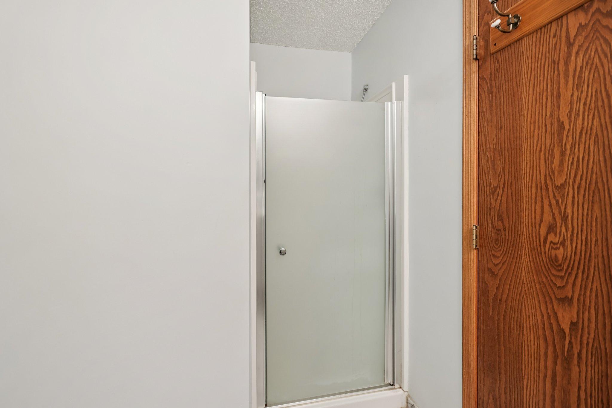 14053 Dartmouth Path