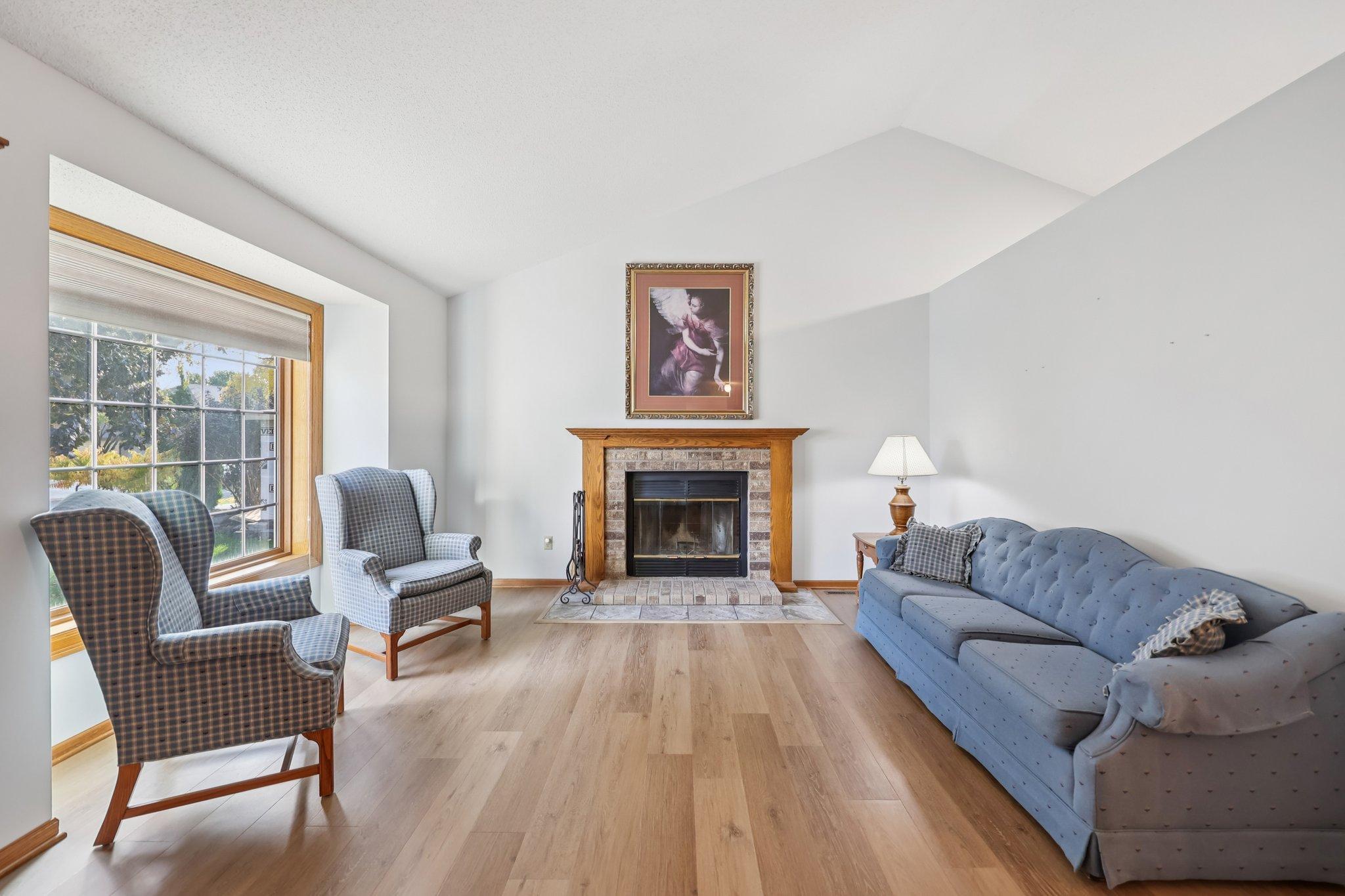 14053 Dartmouth Path