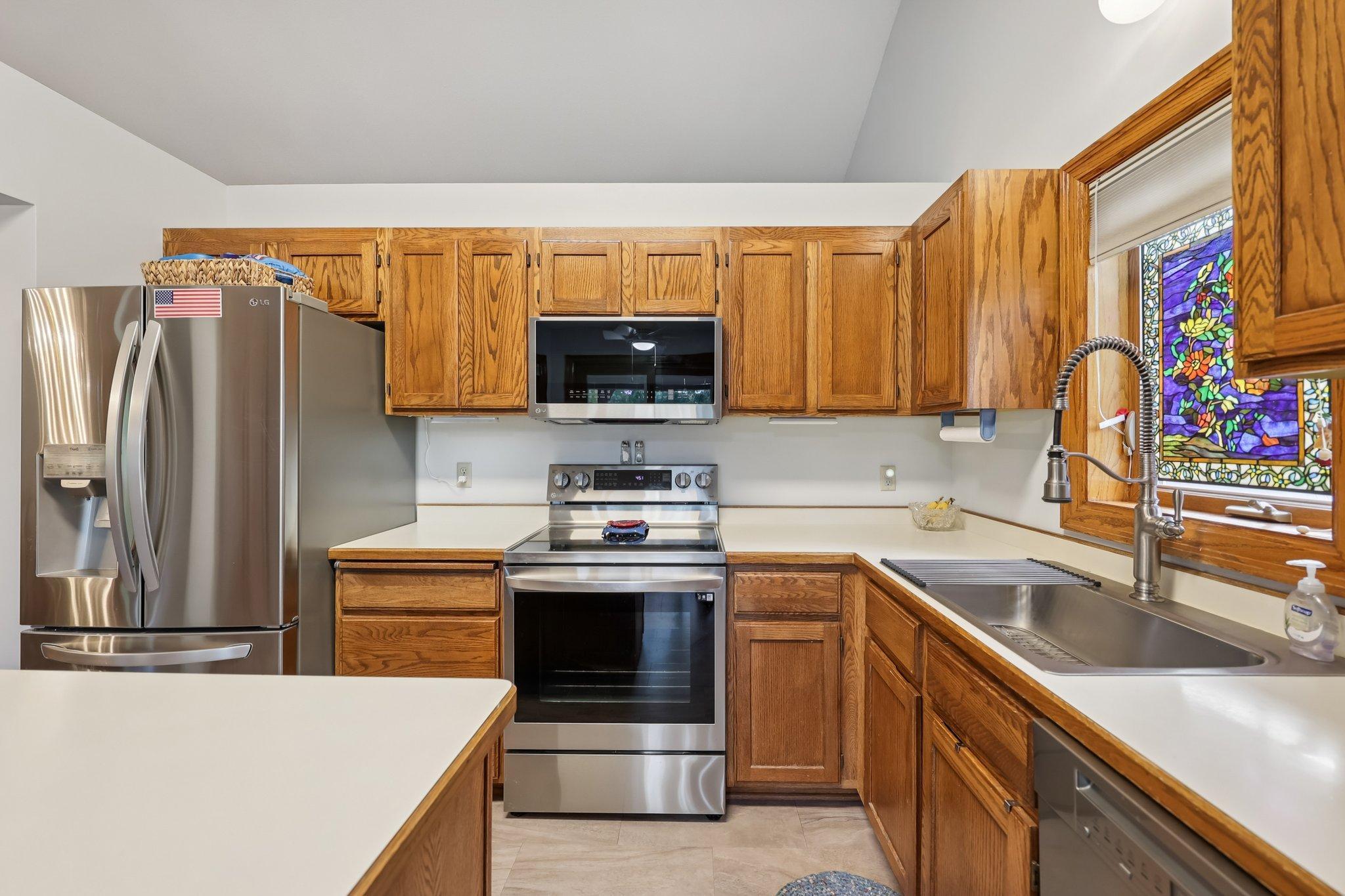 14053 Dartmouth Path