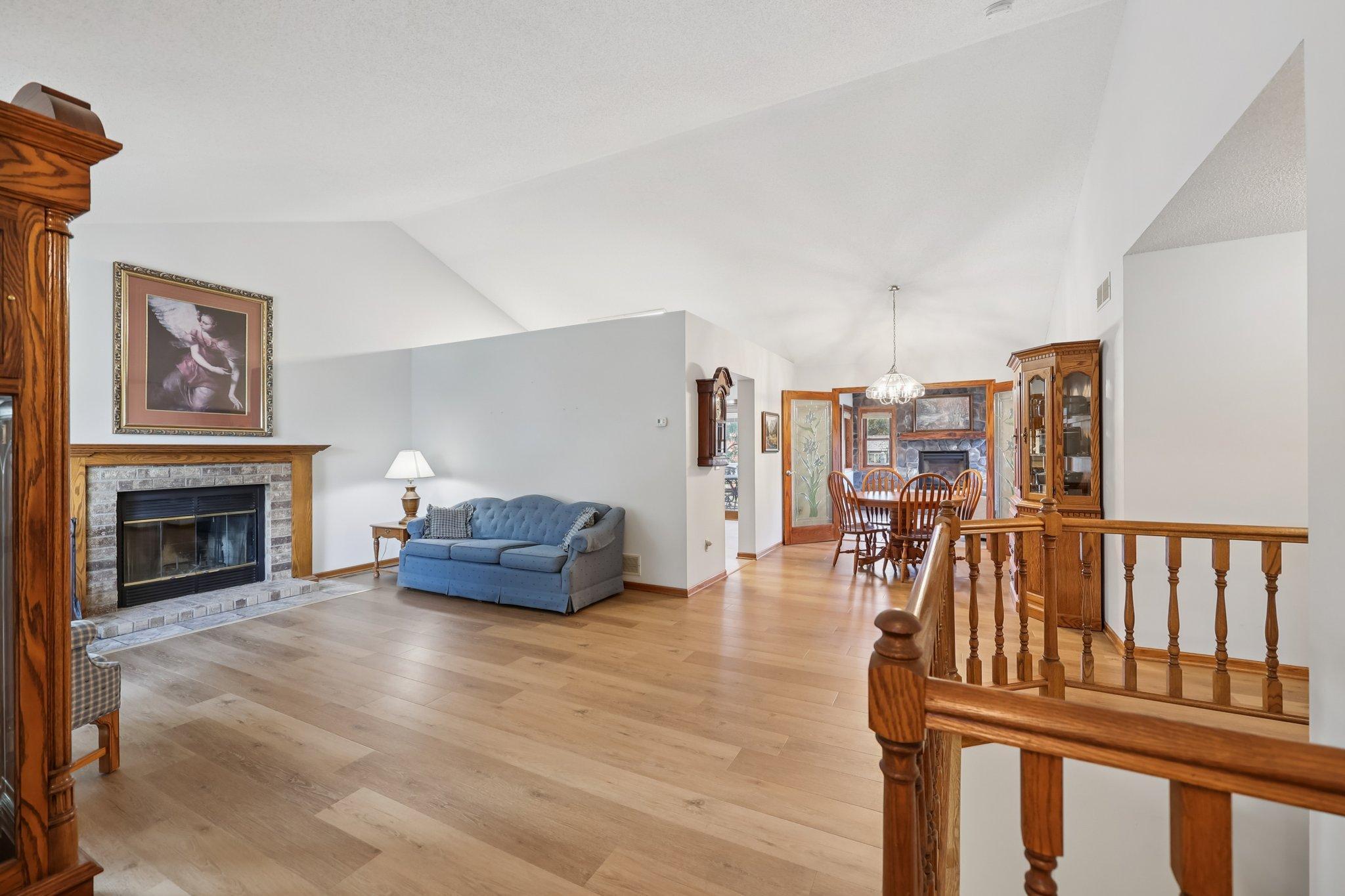 14053 Dartmouth Path