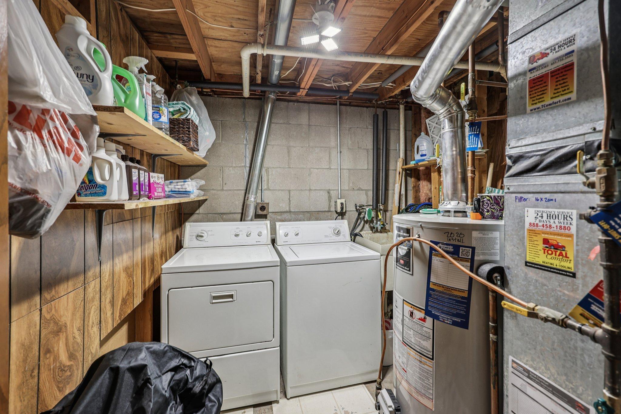 3806 Brookdale Circle N