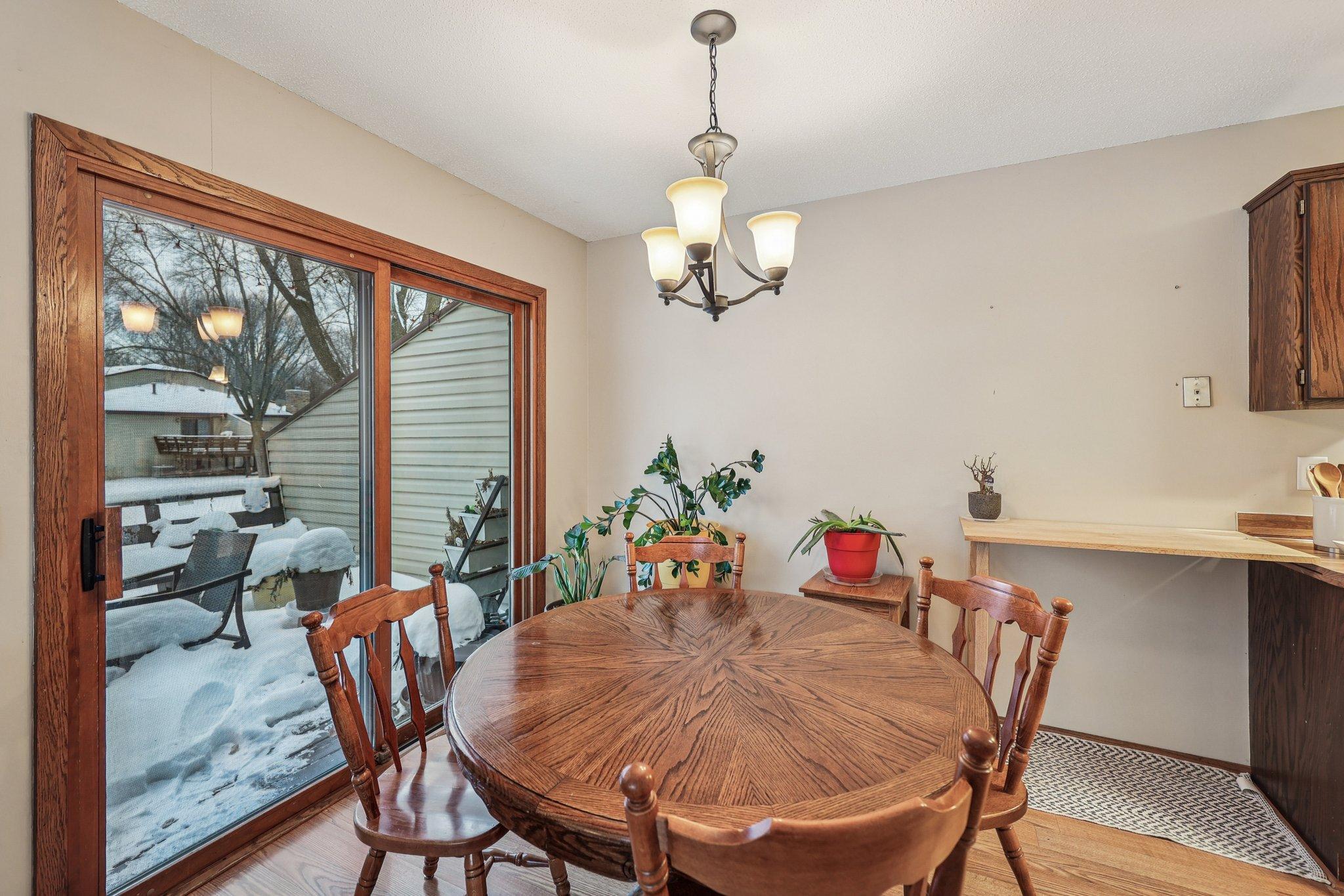 3806 Brookdale Circle N