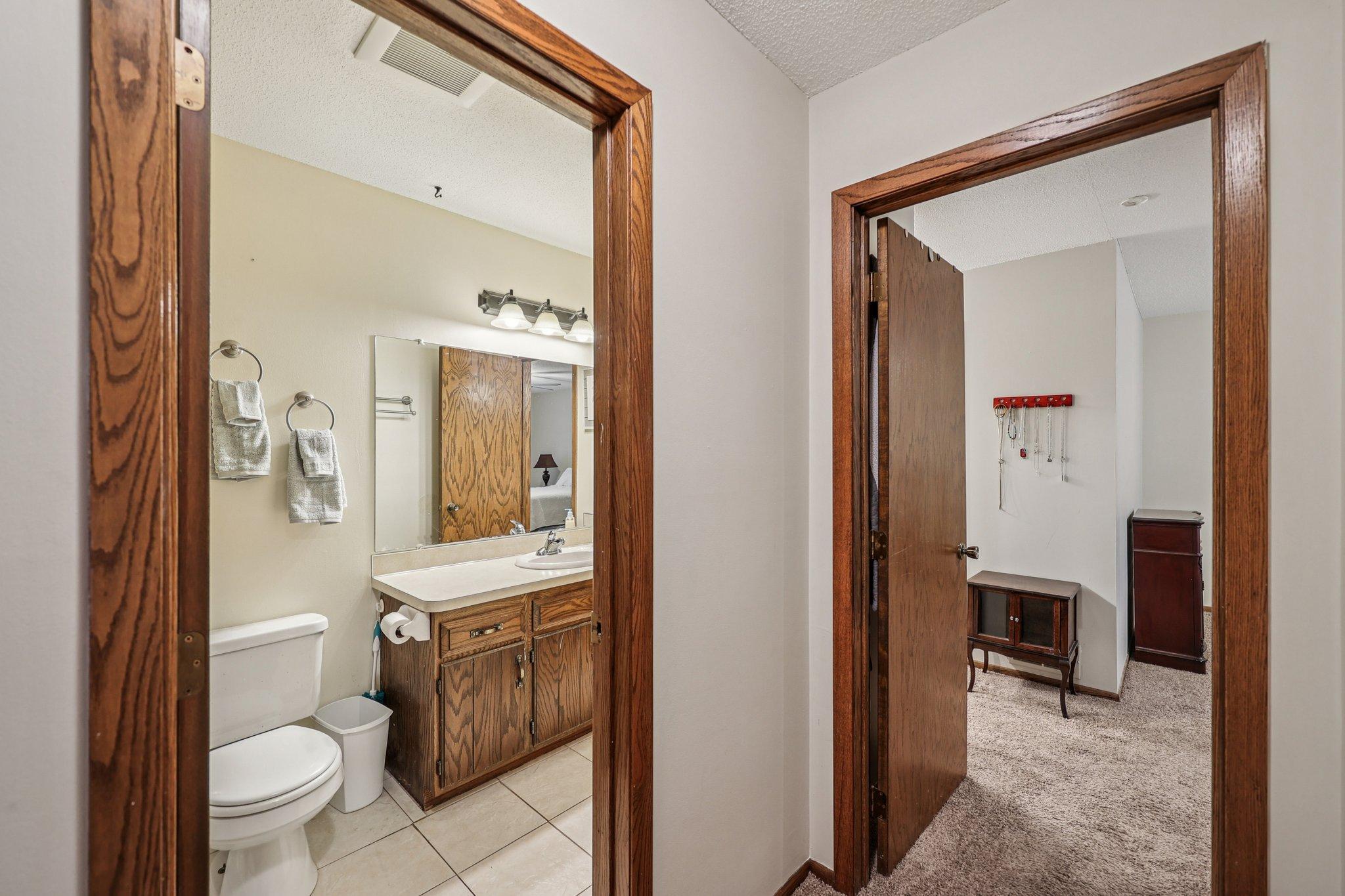 3806 Brookdale Circle N