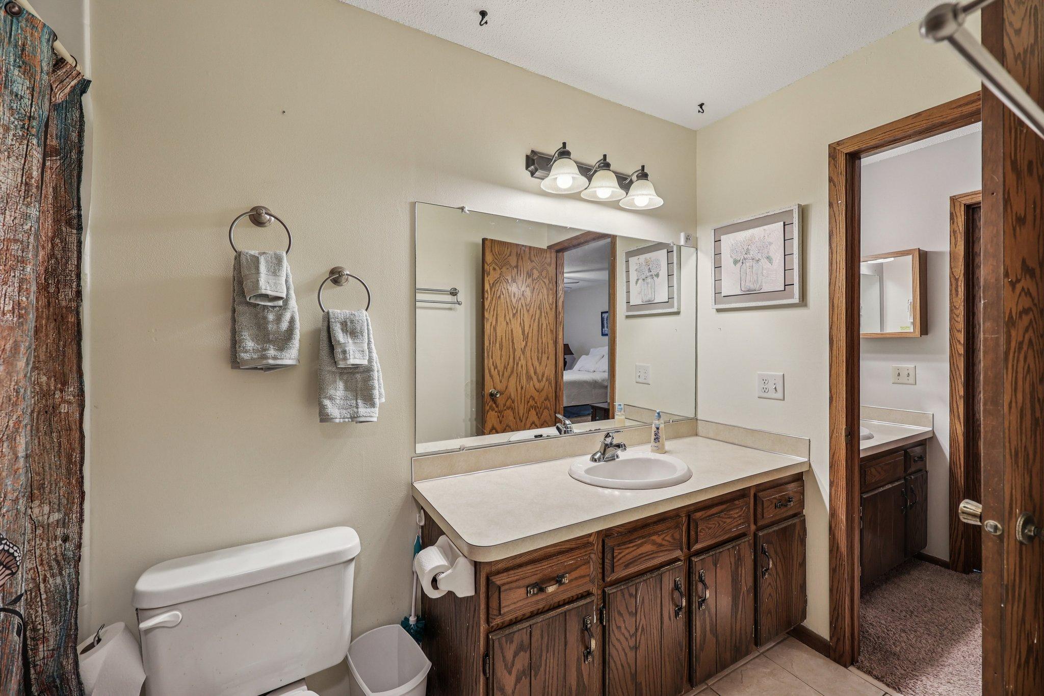 3806 Brookdale Circle N