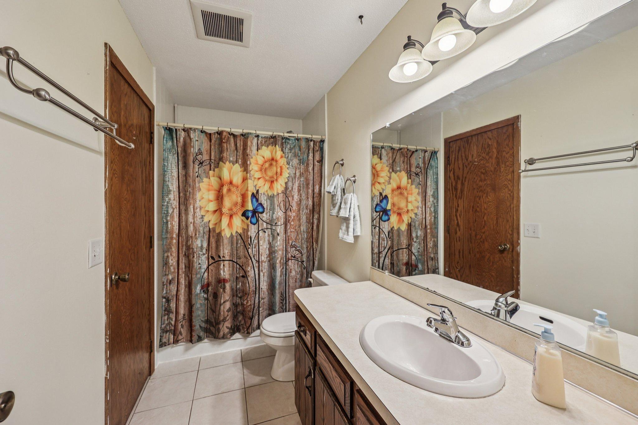 3806 Brookdale Circle N