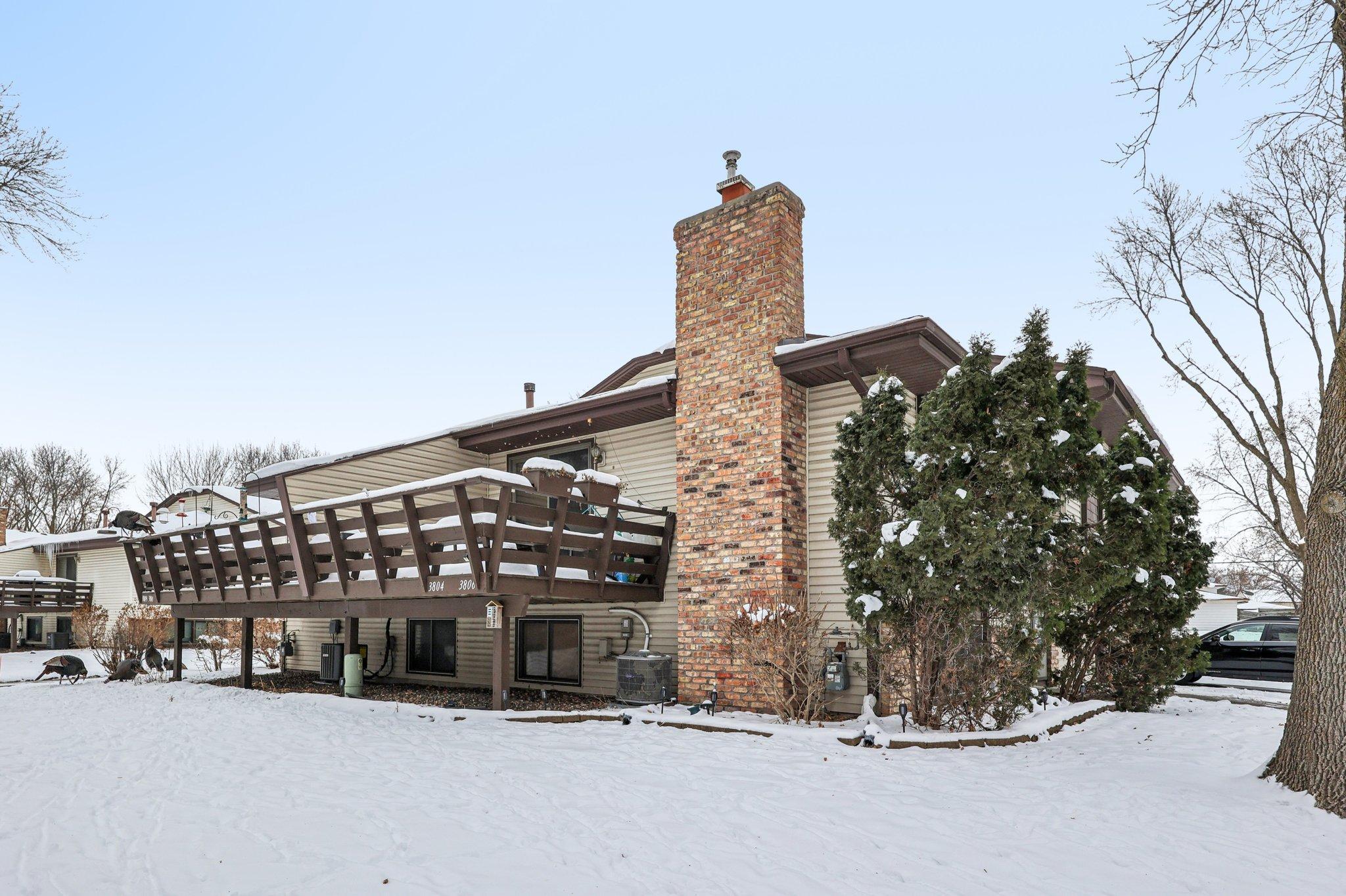 3806 Brookdale Circle N