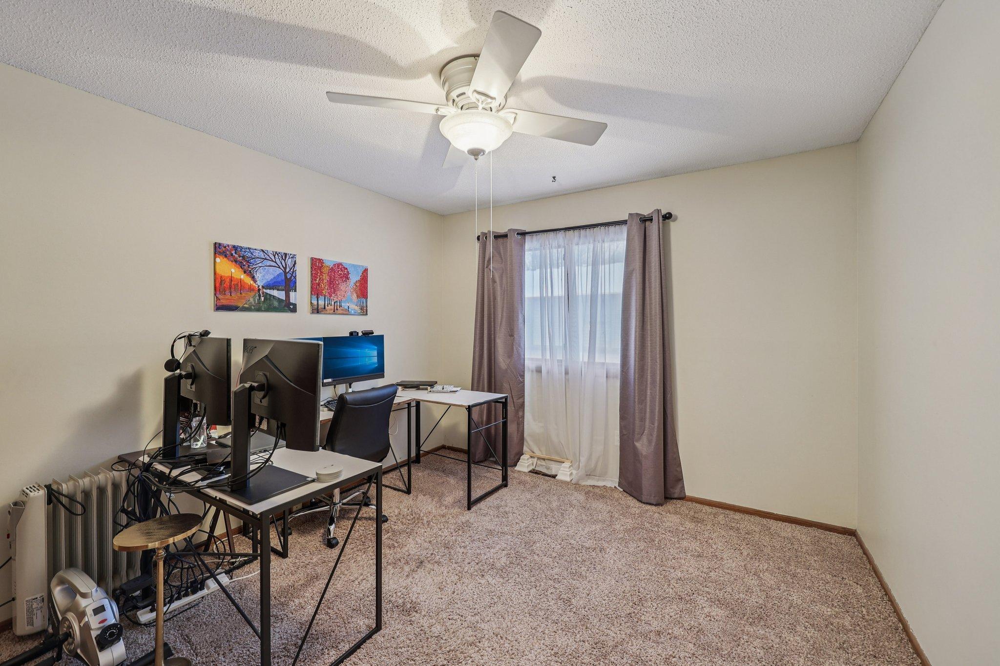 3806 Brookdale Circle N