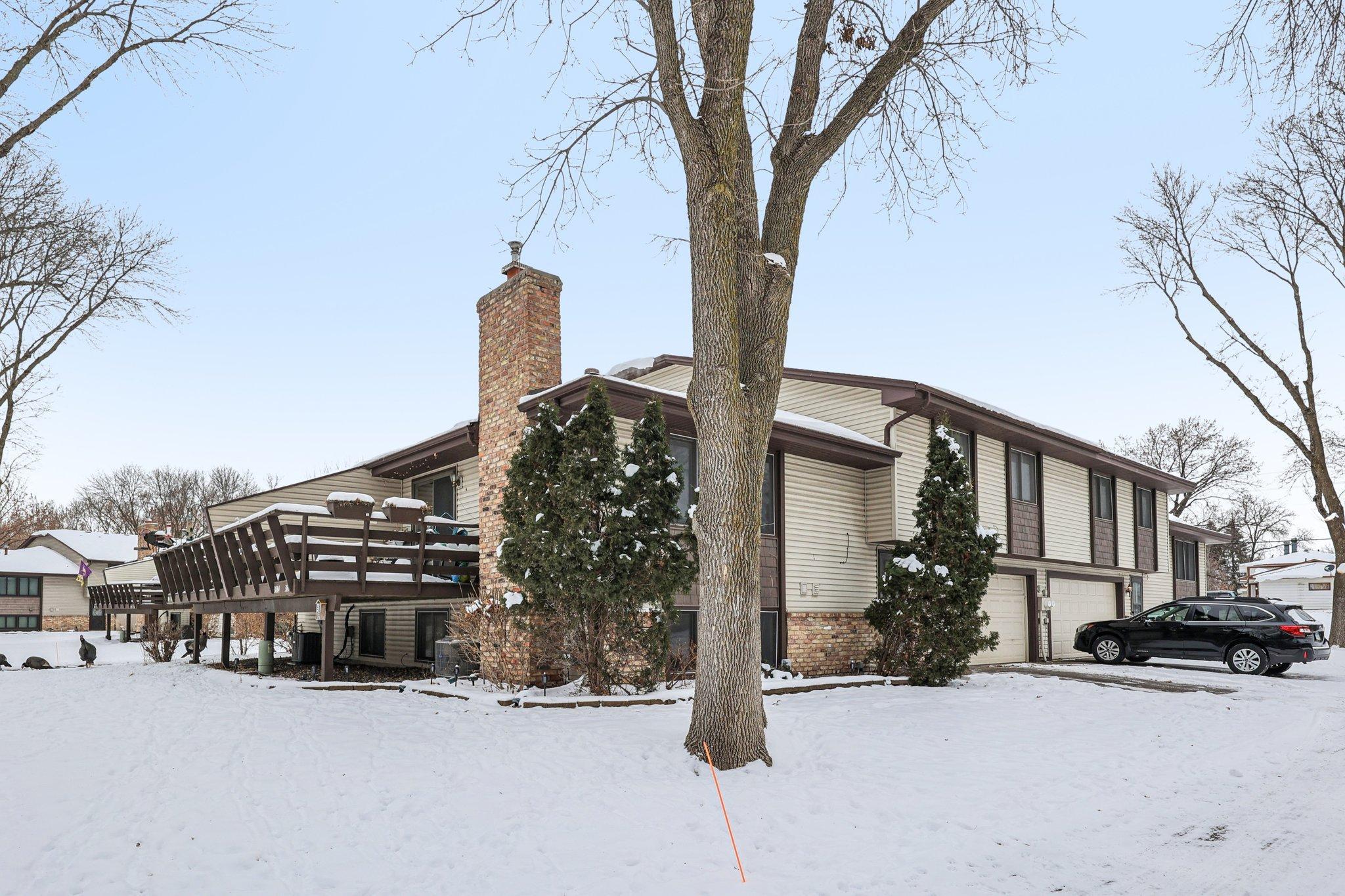 3806 Brookdale Circle N