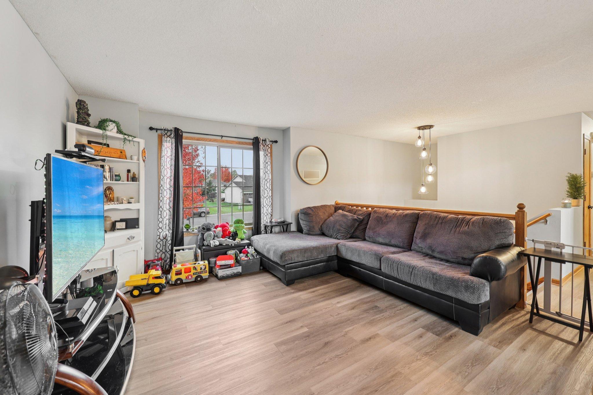 38456 Coventry Drive