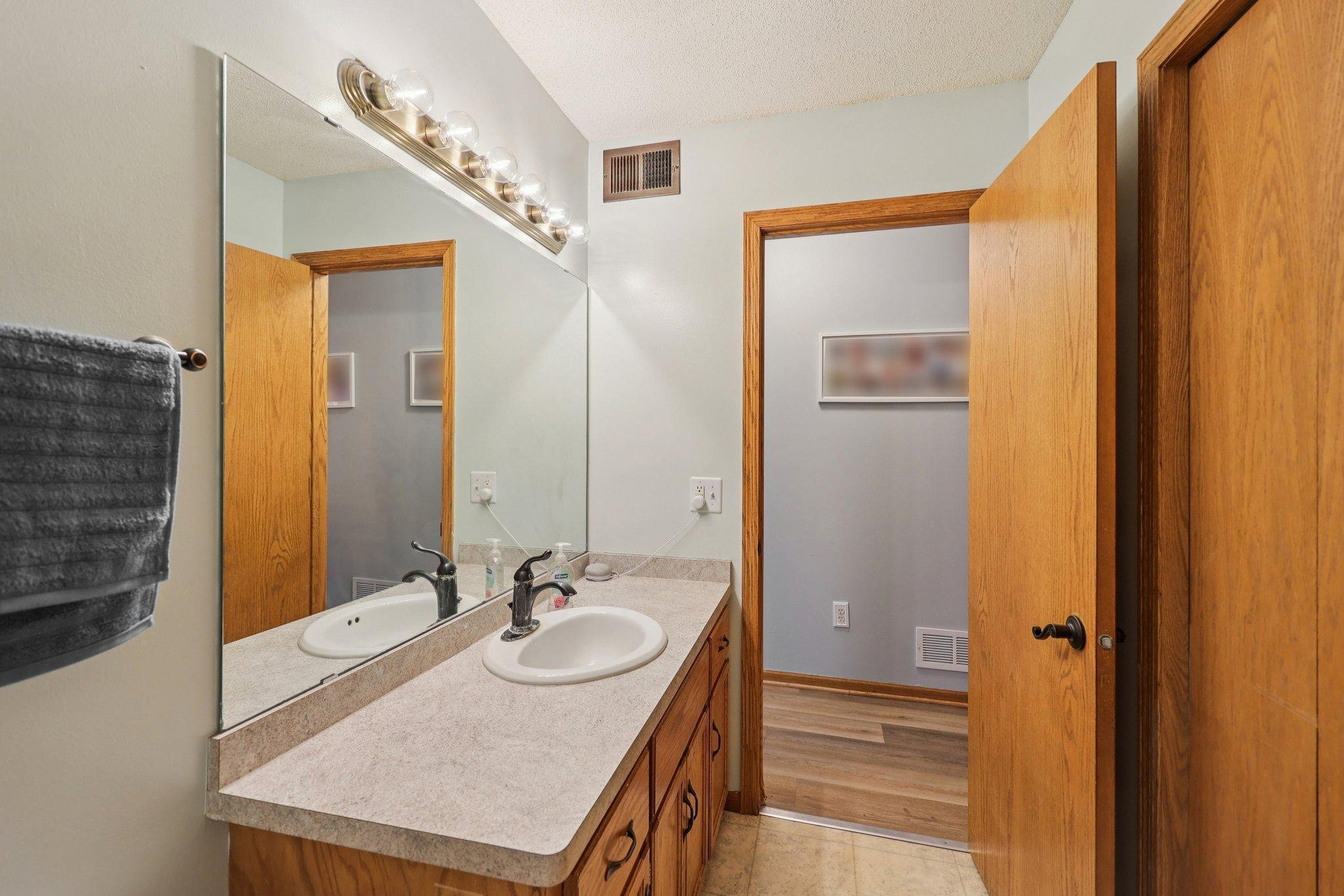 38456 Coventry Drive