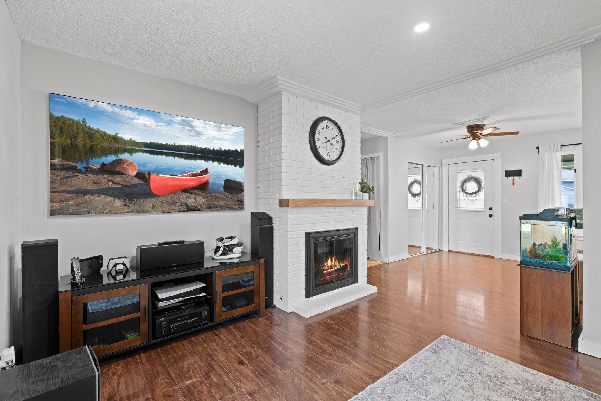 9931 Larch Street NW