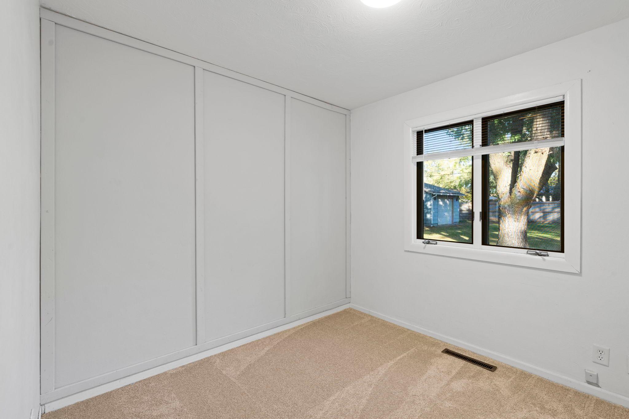 9931 Larch Street NW