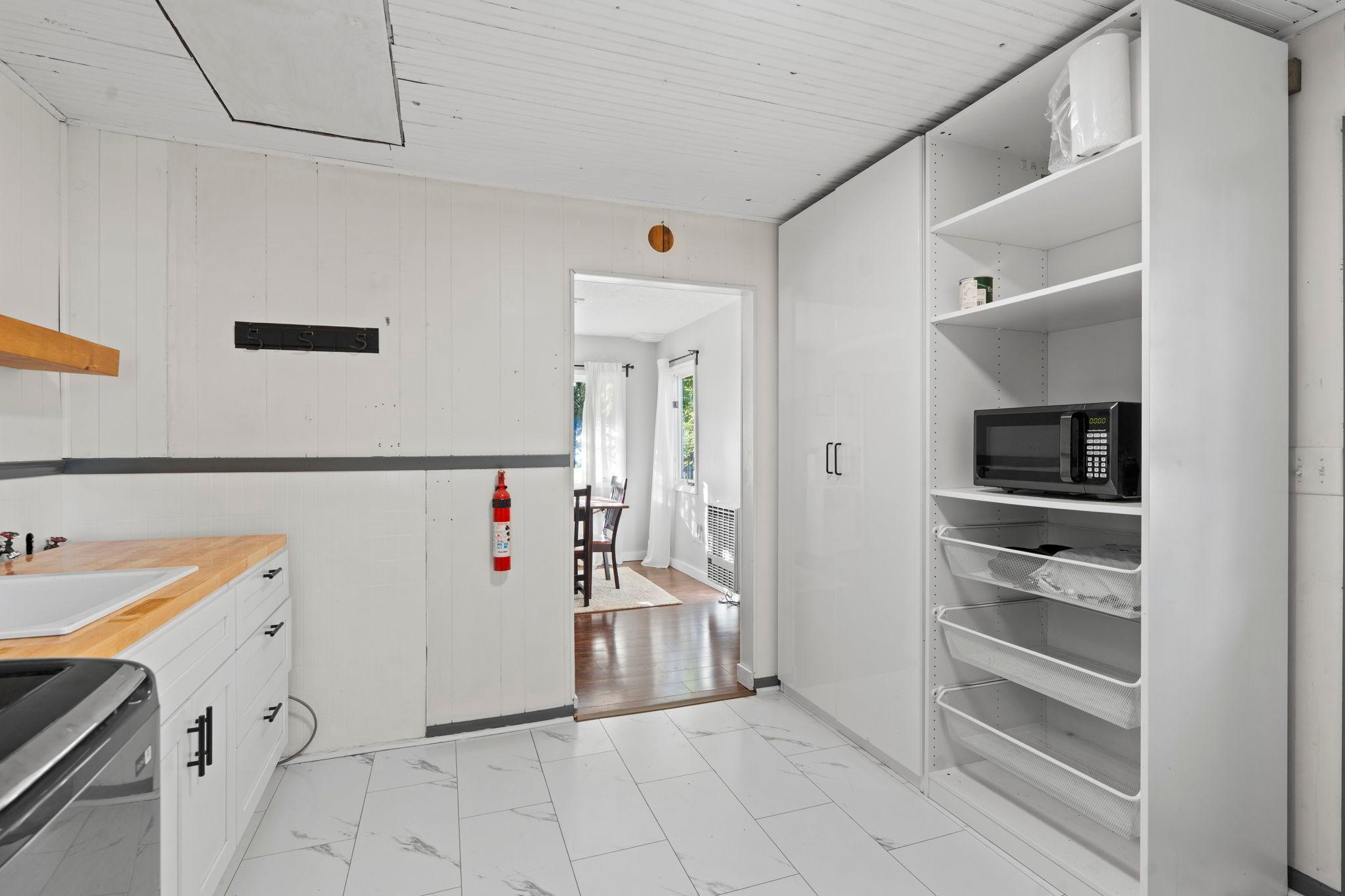 9931 Larch Street NW