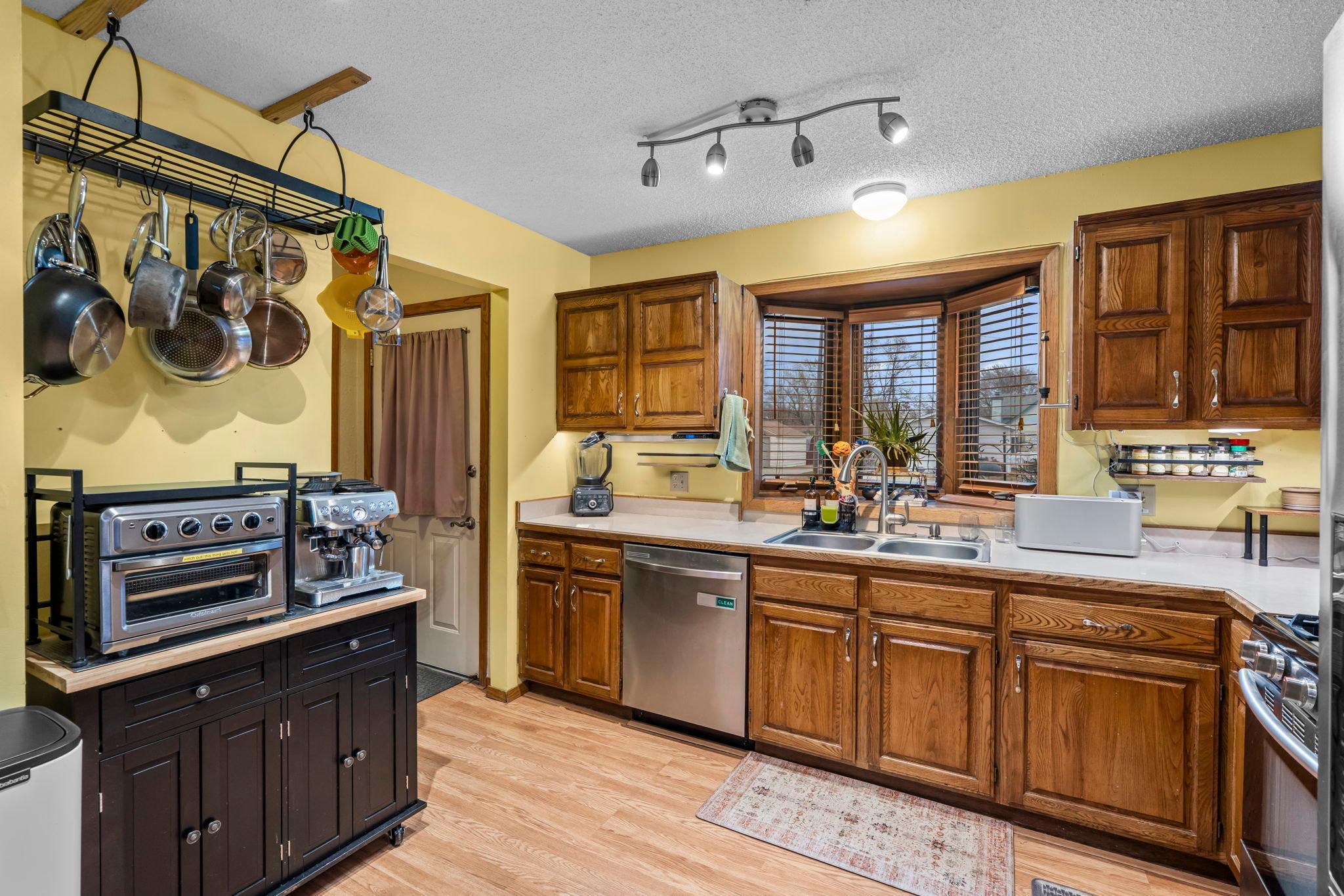 5249 Vera Cruz Avenue N