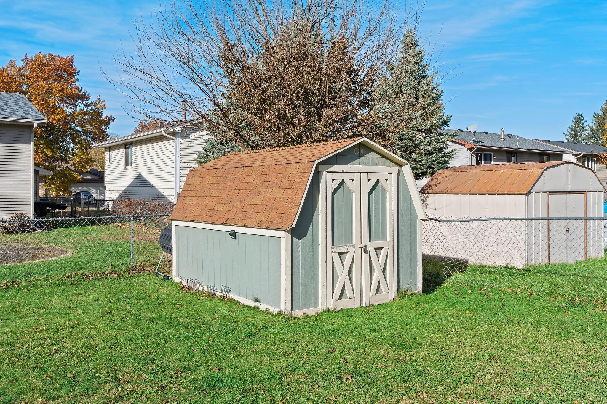 5249 Vera Cruz Avenue N