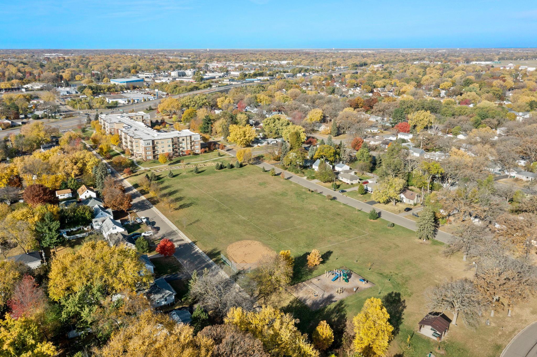 5249 Vera Cruz Avenue N