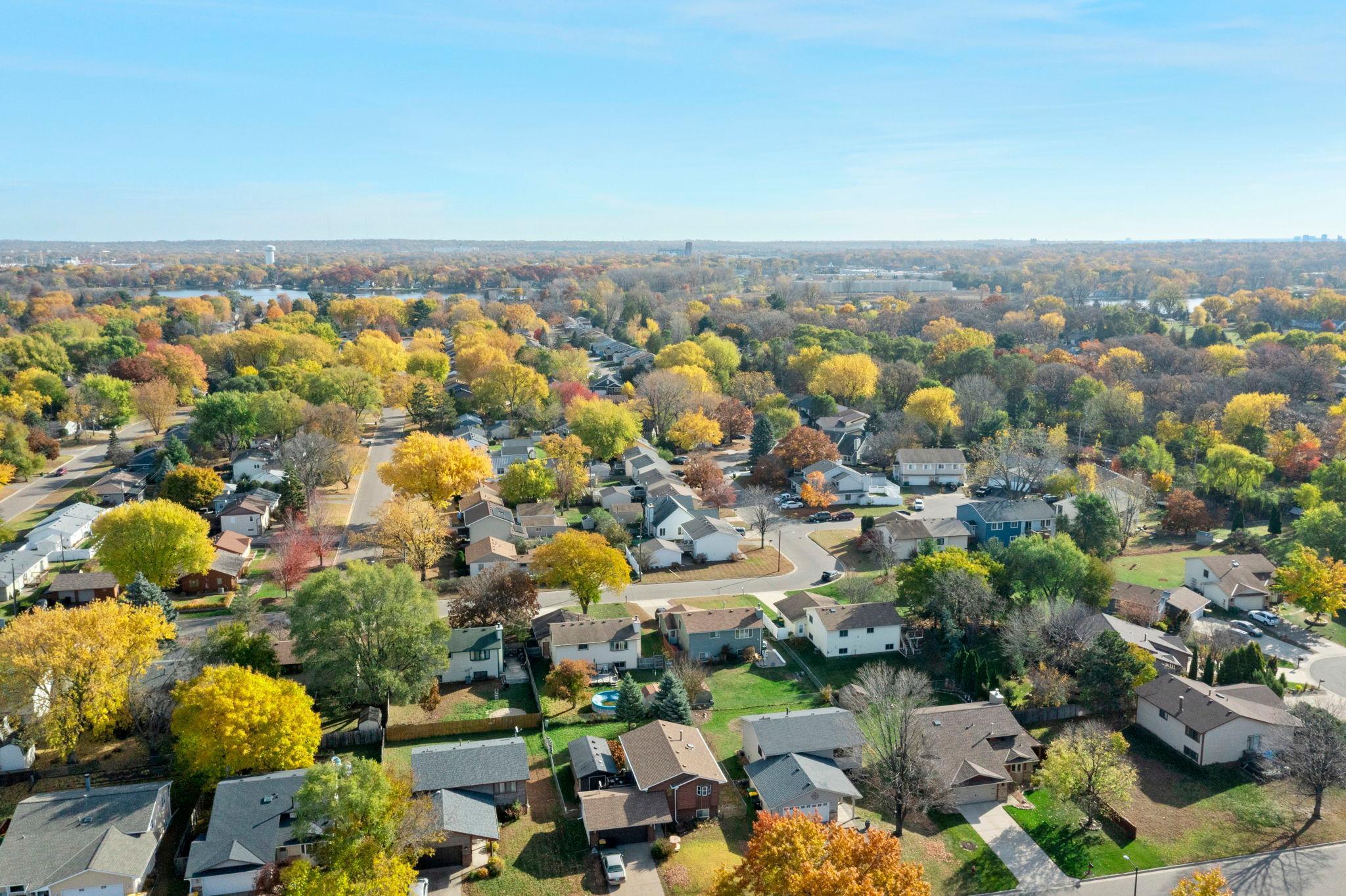 5249 Vera Cruz Avenue N