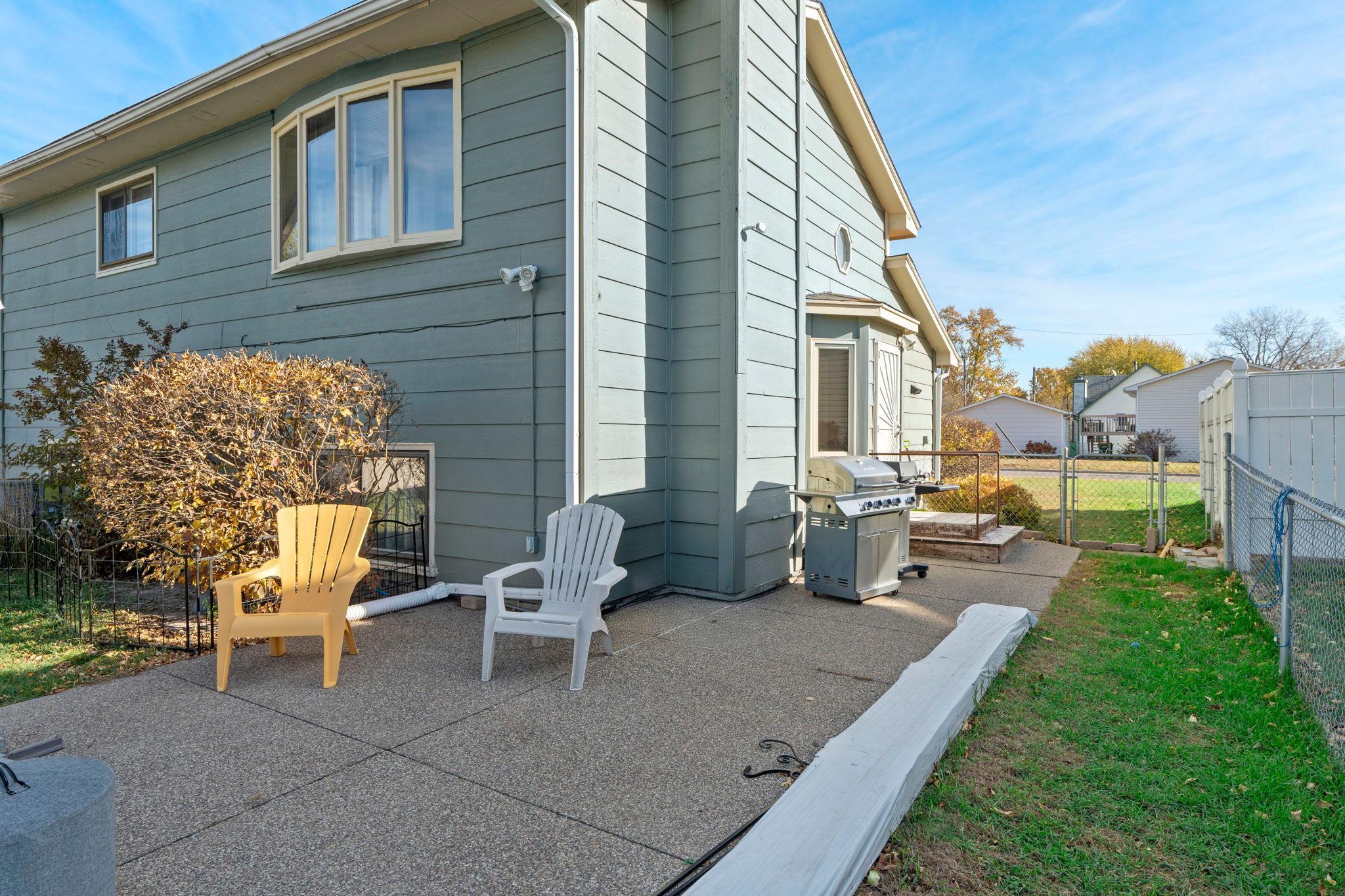 5249 Vera Cruz Avenue N