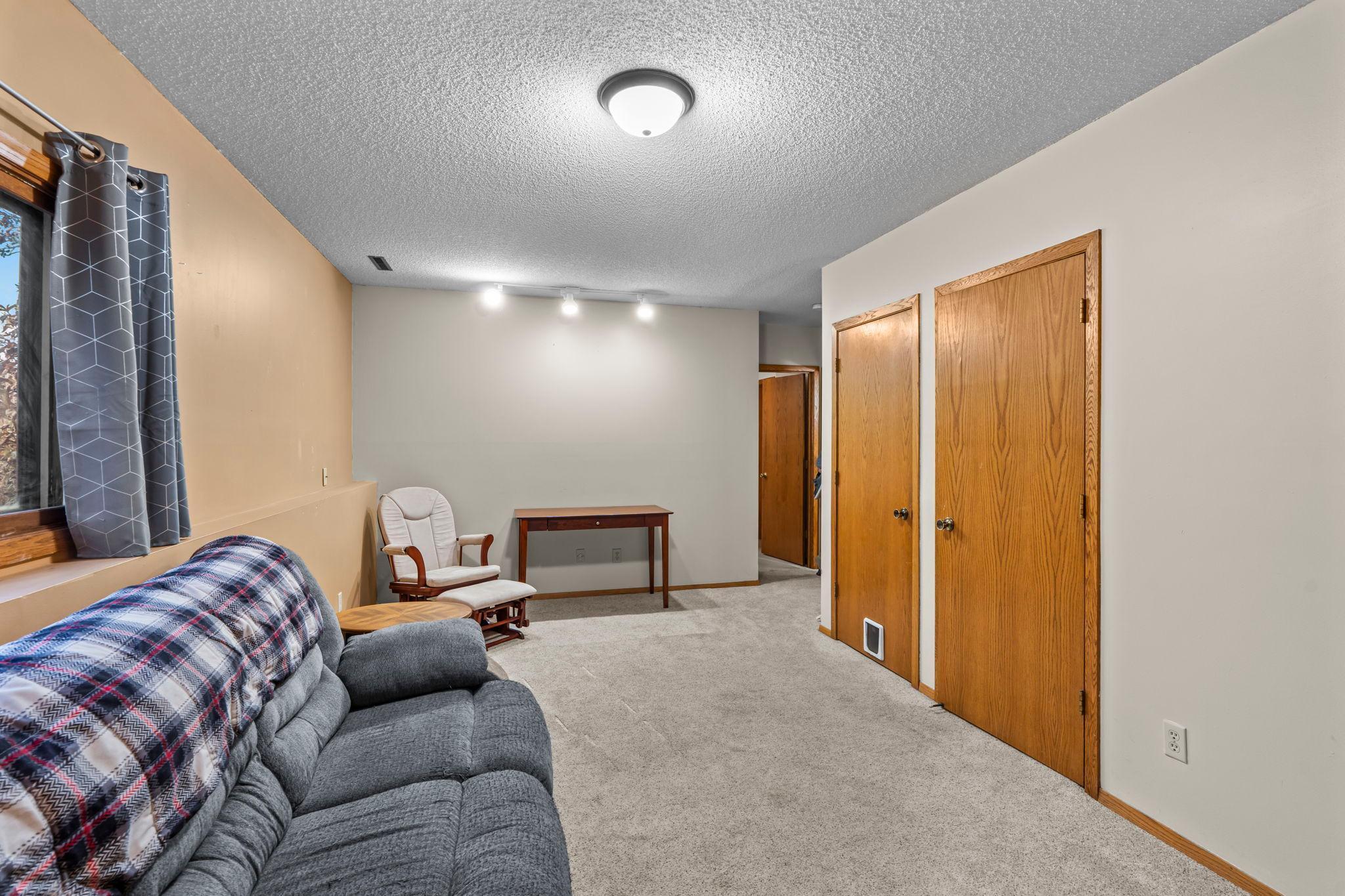 5249 Vera Cruz Avenue N