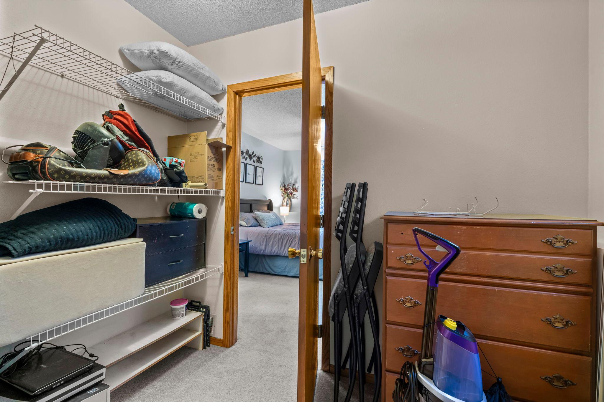 5249 Vera Cruz Avenue N