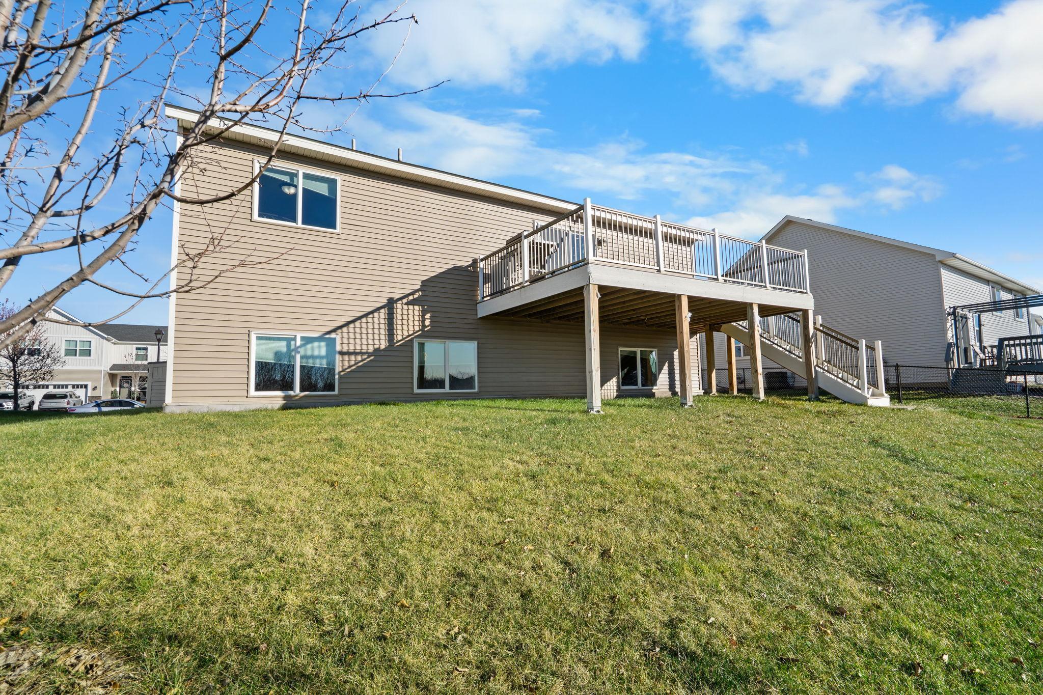 20924 Hardwood Road N