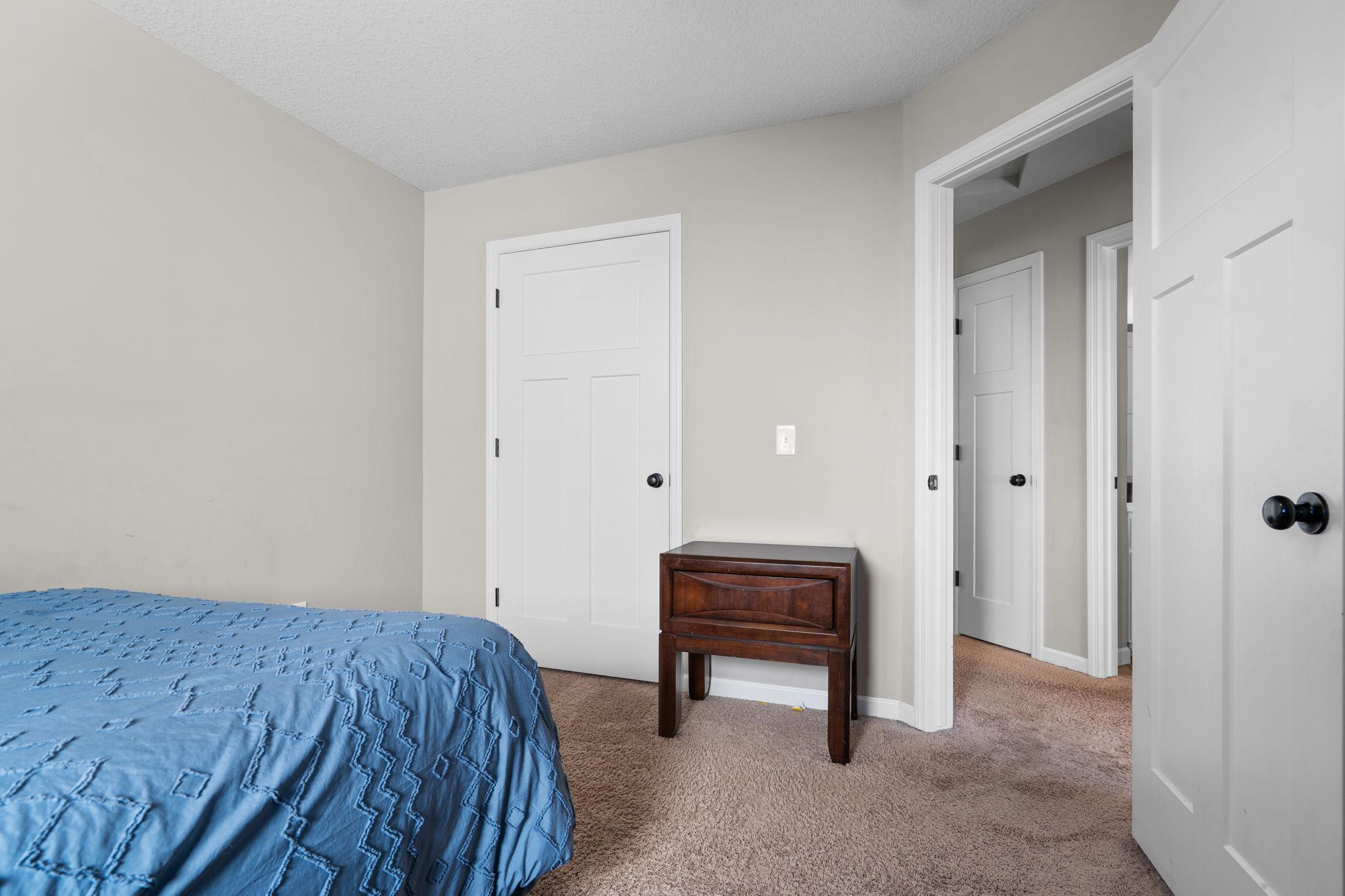 20924 Hardwood Road N