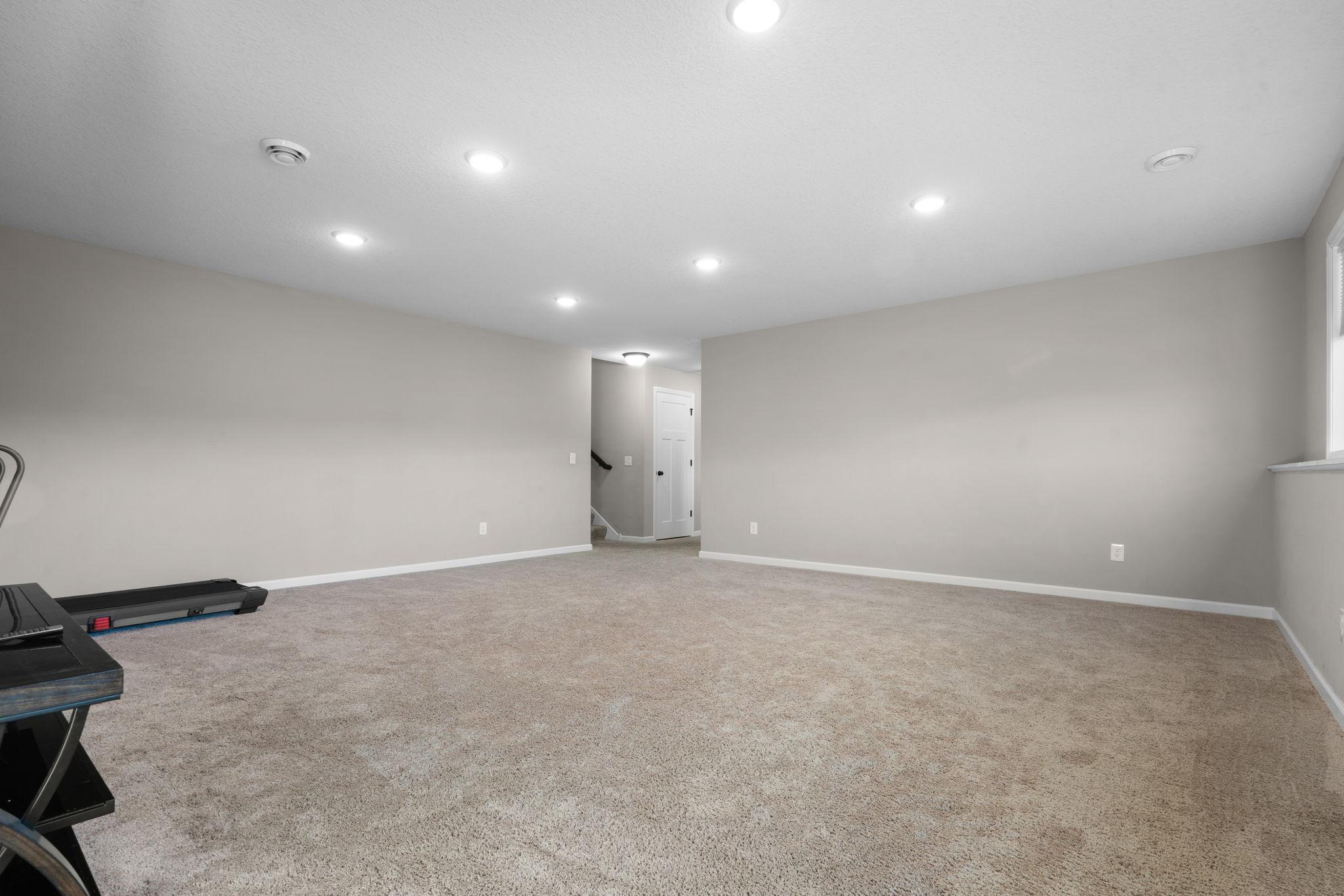 20924 Hardwood Road N