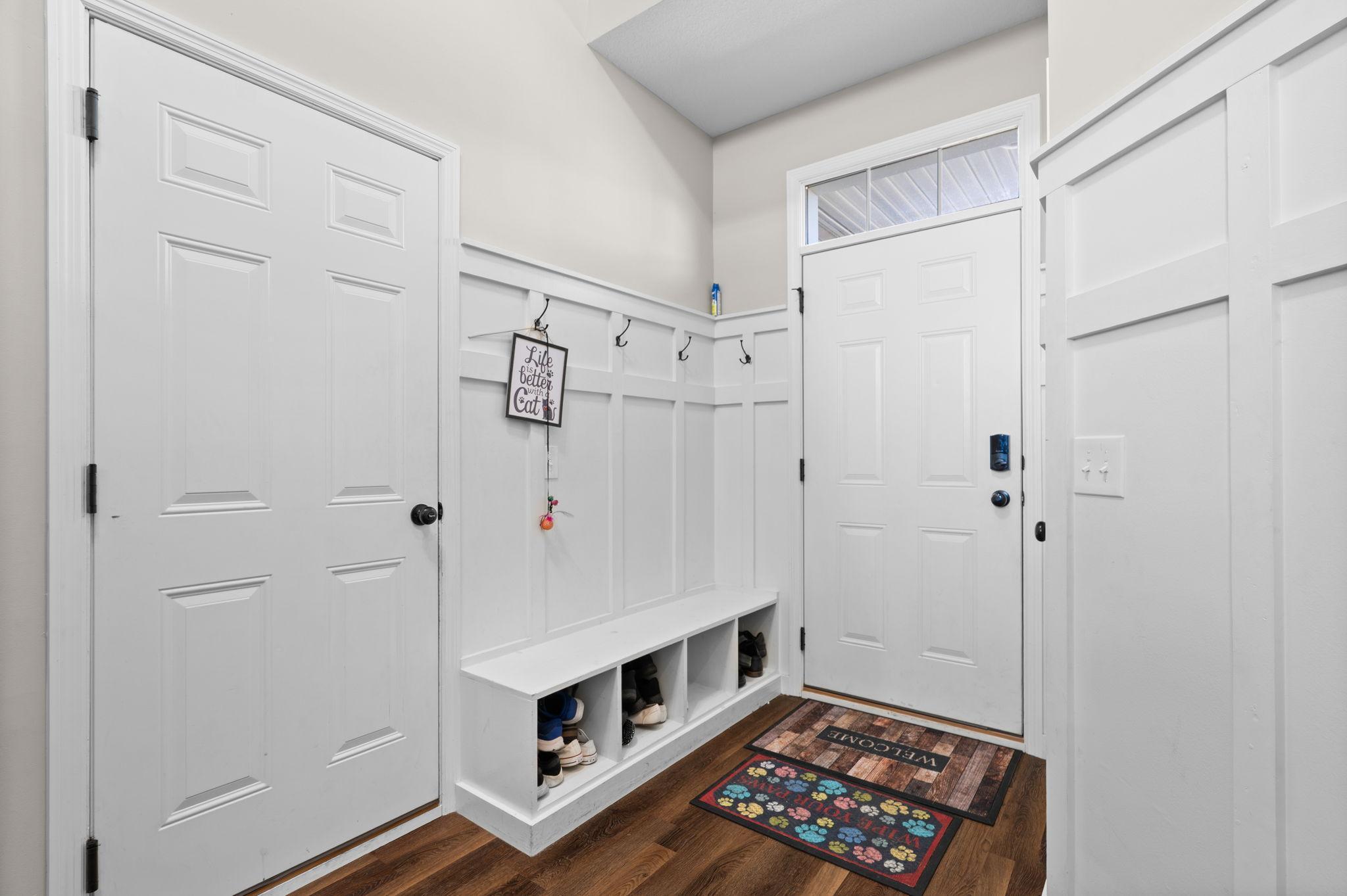 20924 Hardwood Road N