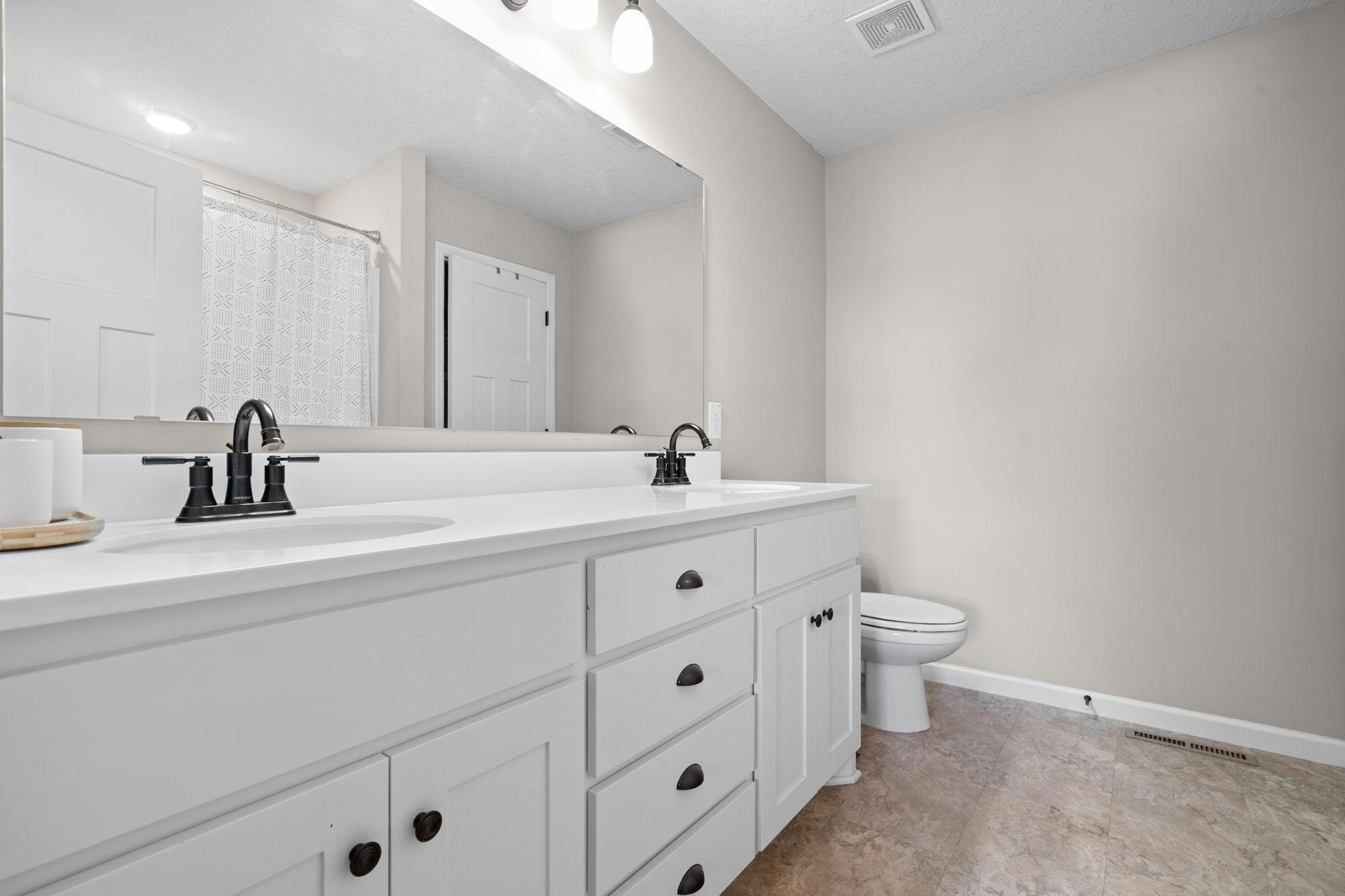 20924 Hardwood Road N