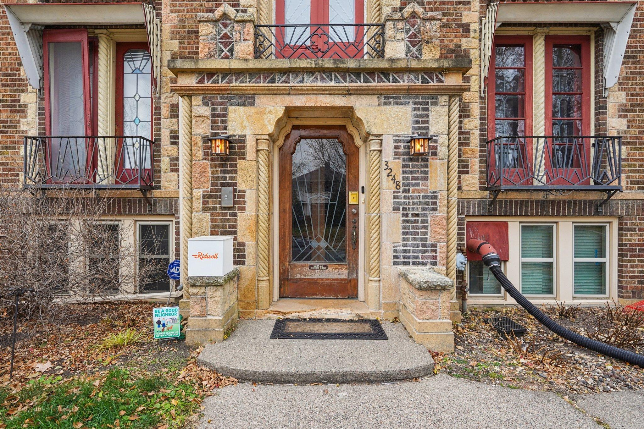 3248 Emerson Avenue S Unit: 1