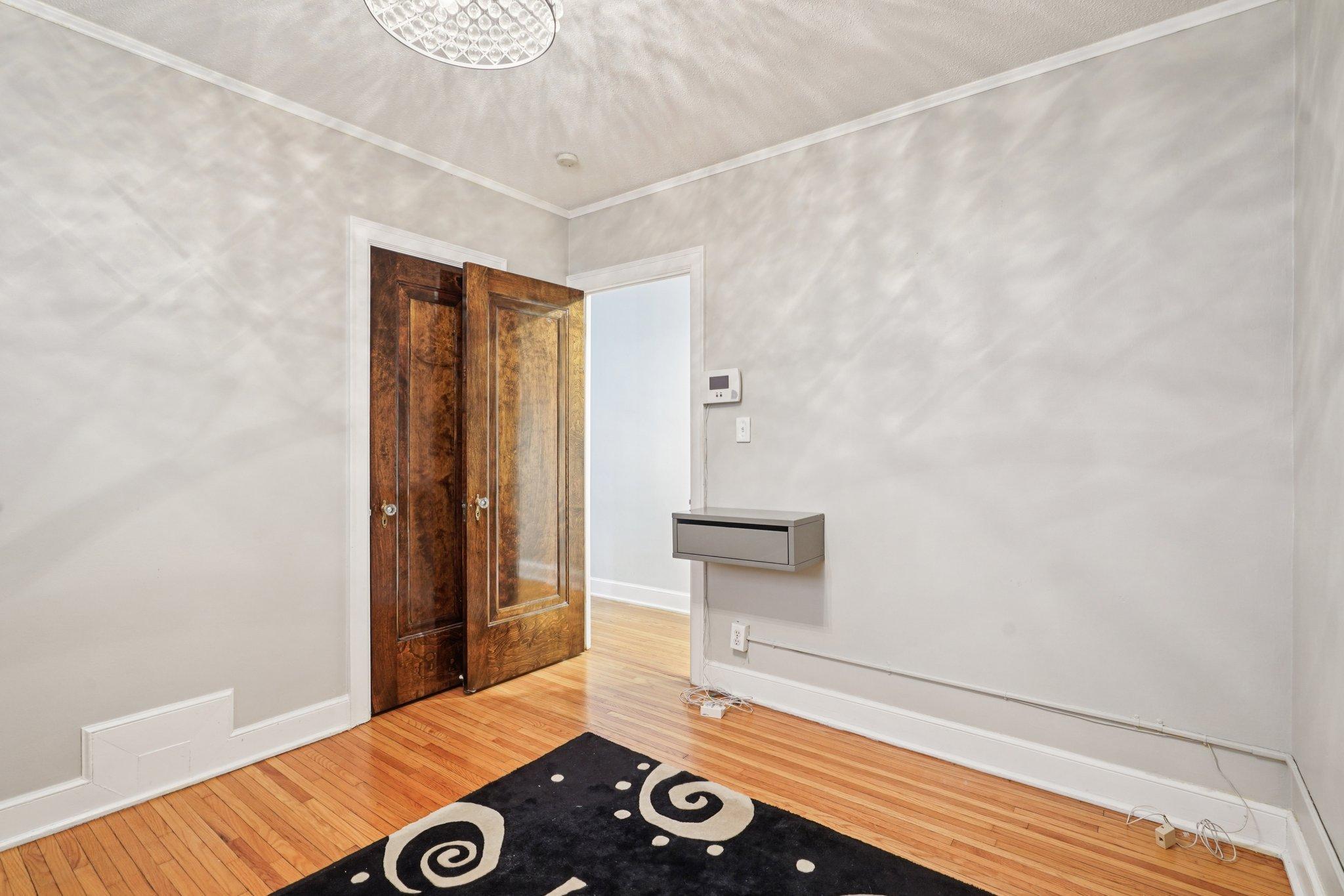 3248 Emerson Avenue S Unit: 1