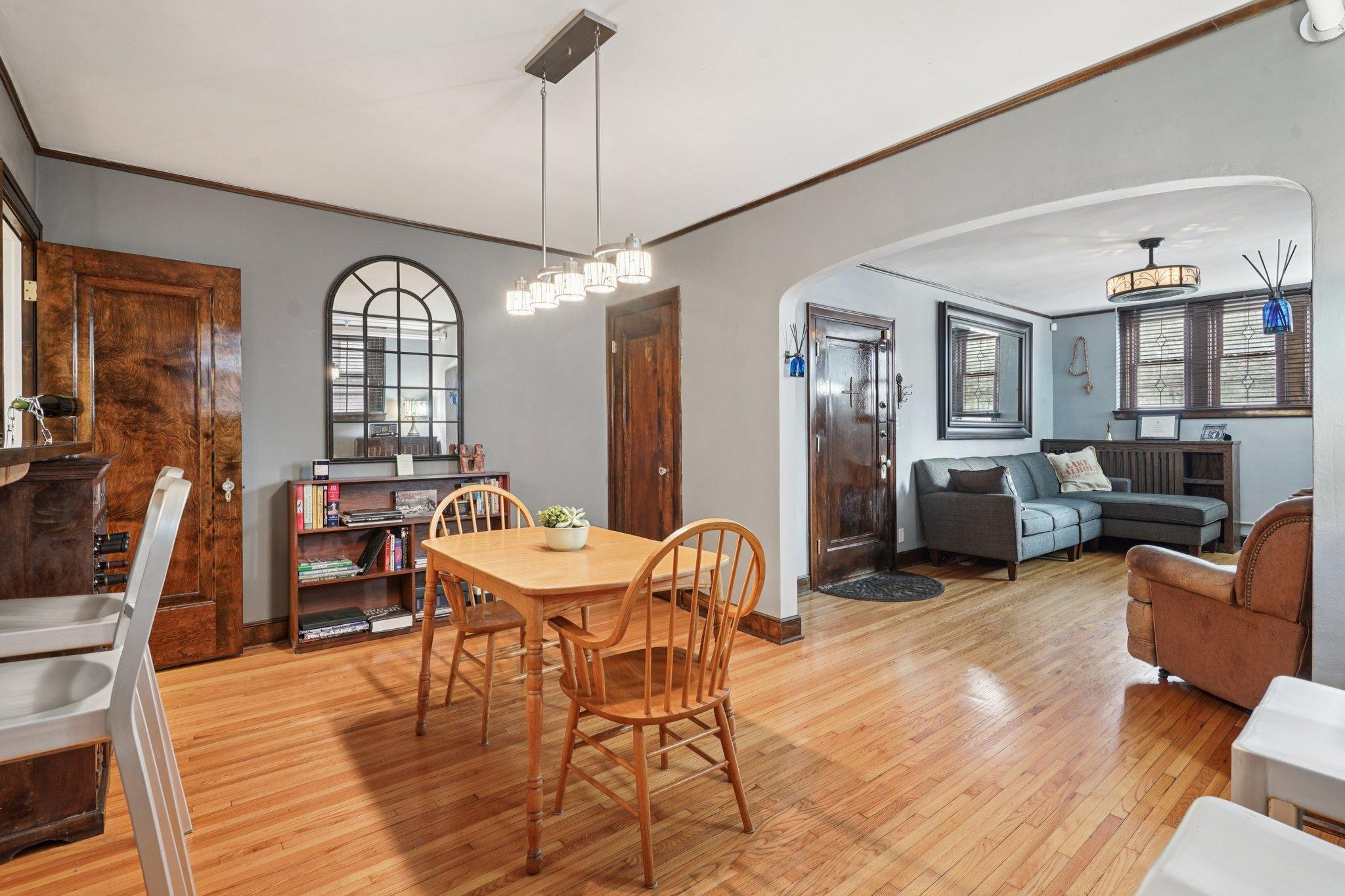 3248 Emerson Avenue S Unit: 1