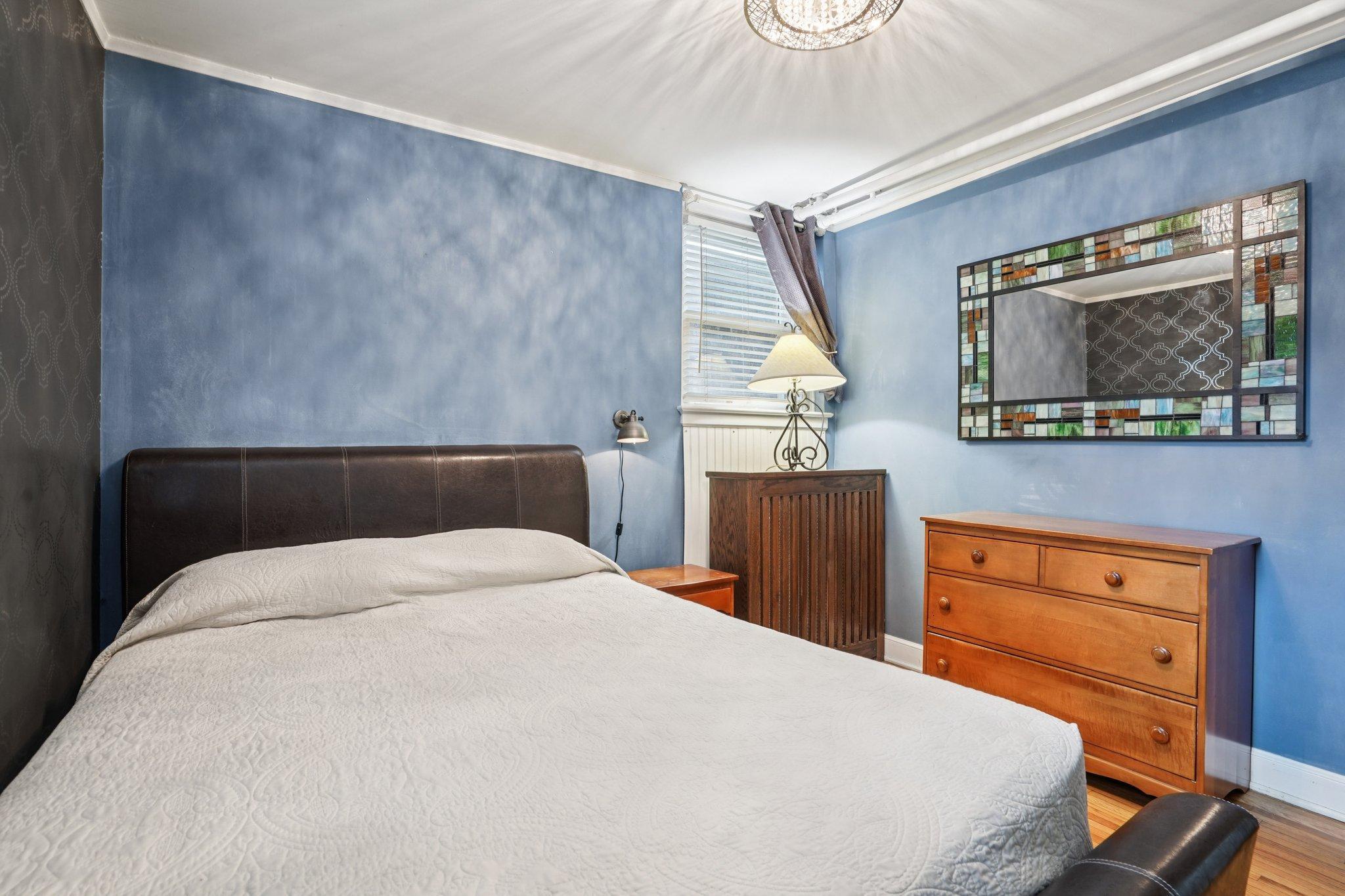 3248 Emerson Avenue S Unit: 1