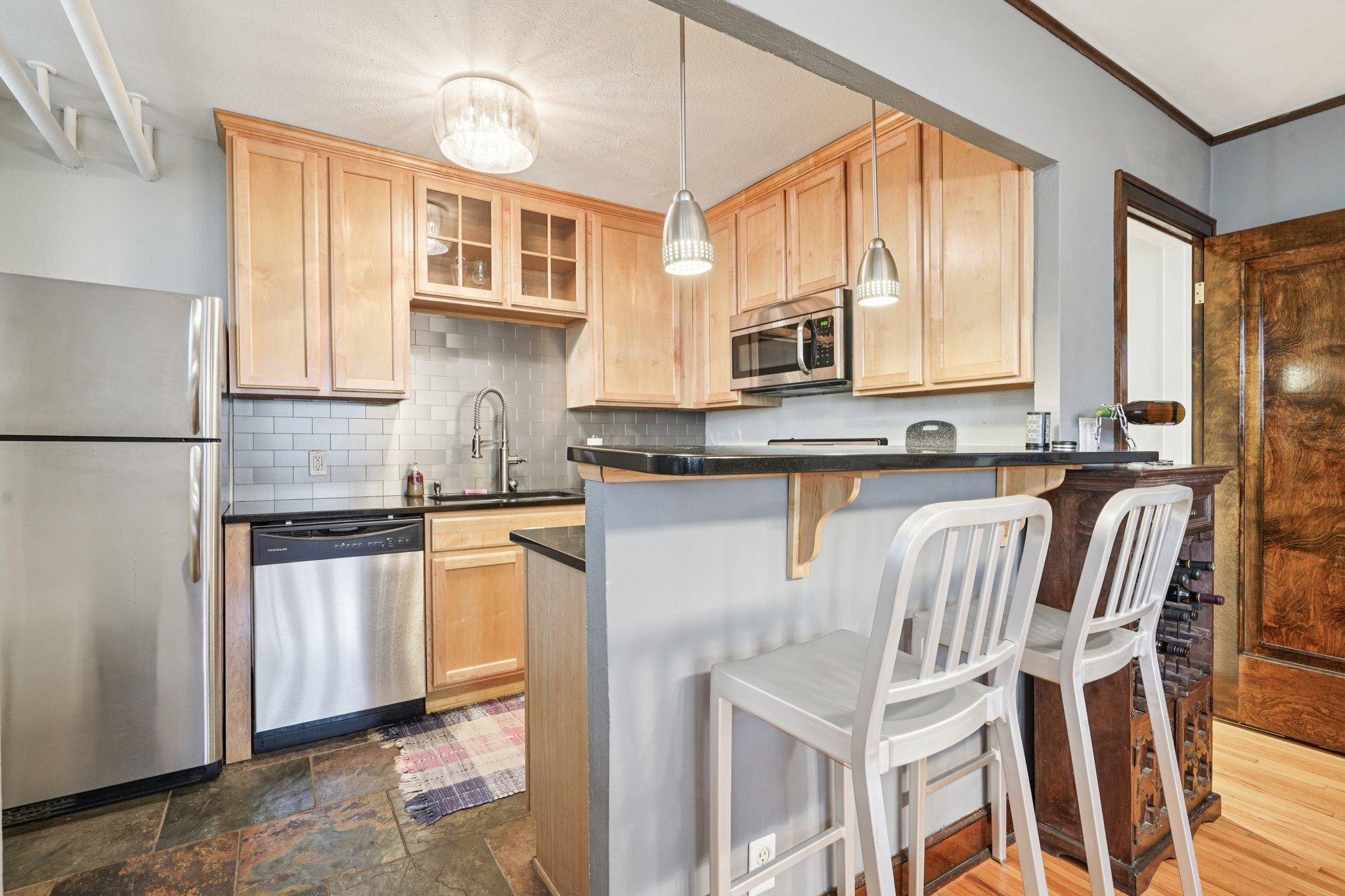 3248 Emerson Avenue S Unit: 1