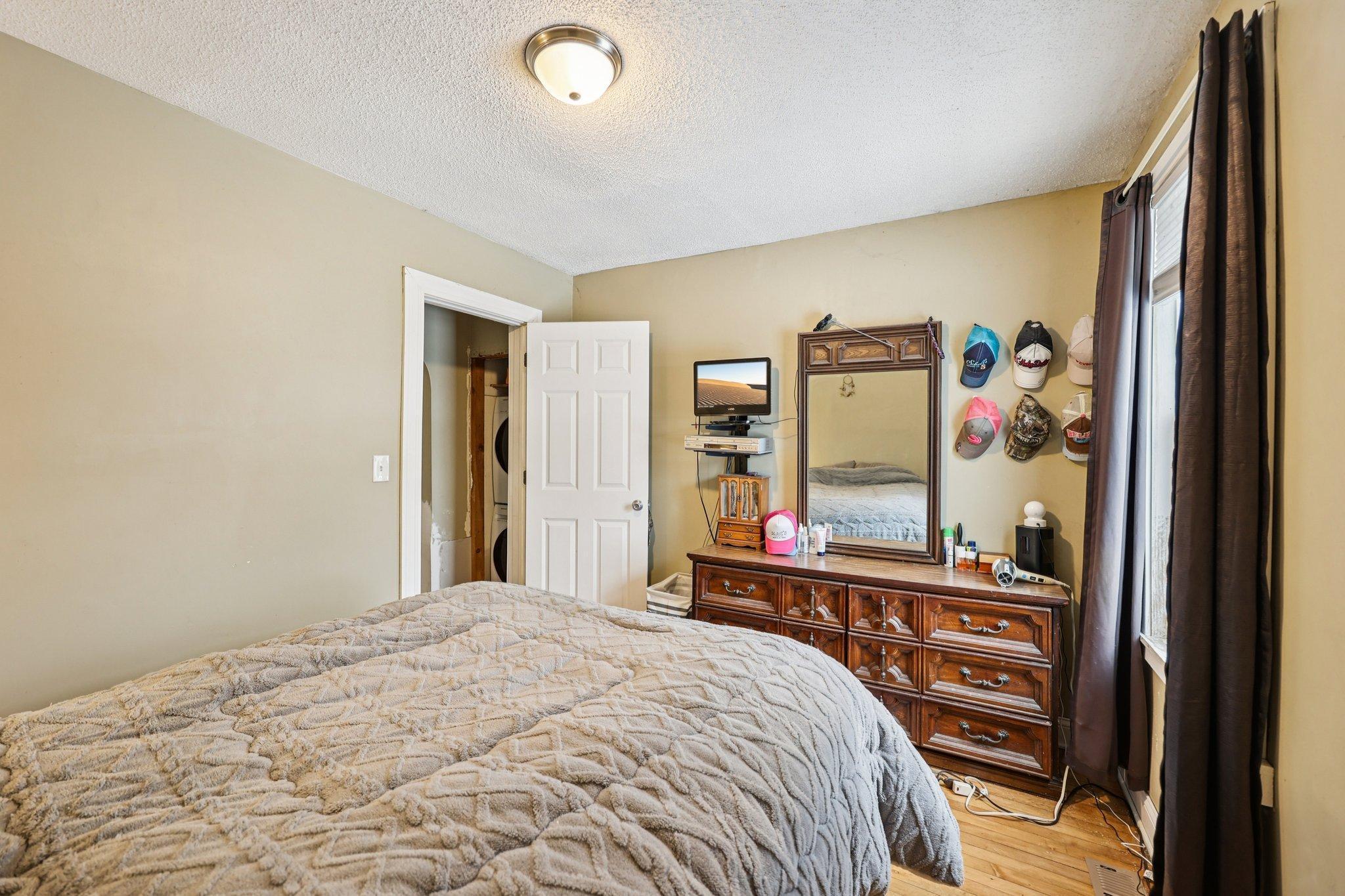 878 Magnolia Avenue E