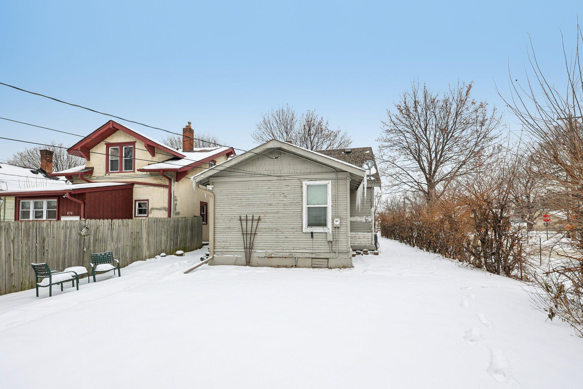 878 Magnolia Avenue E