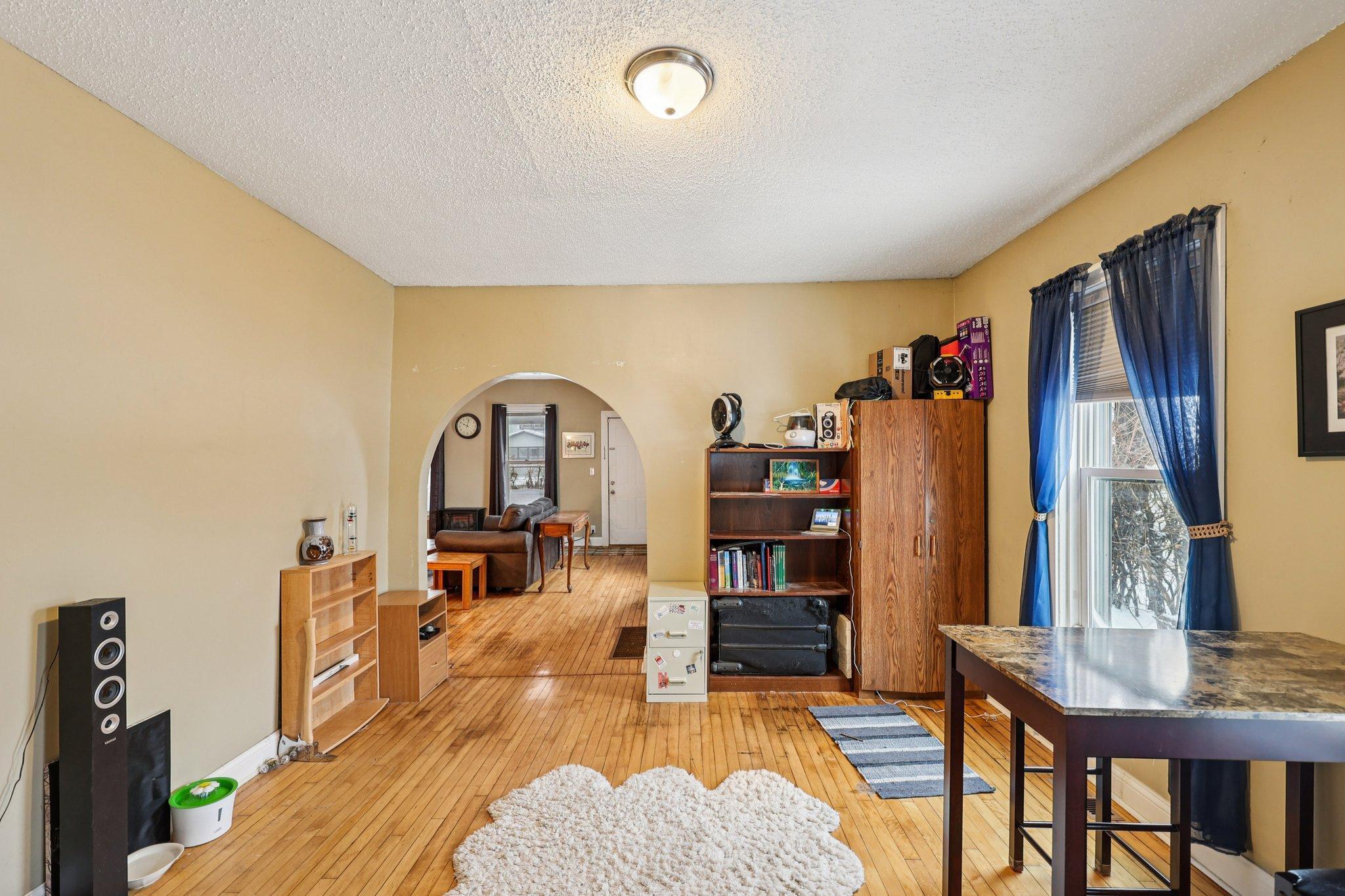 878 Magnolia Avenue E