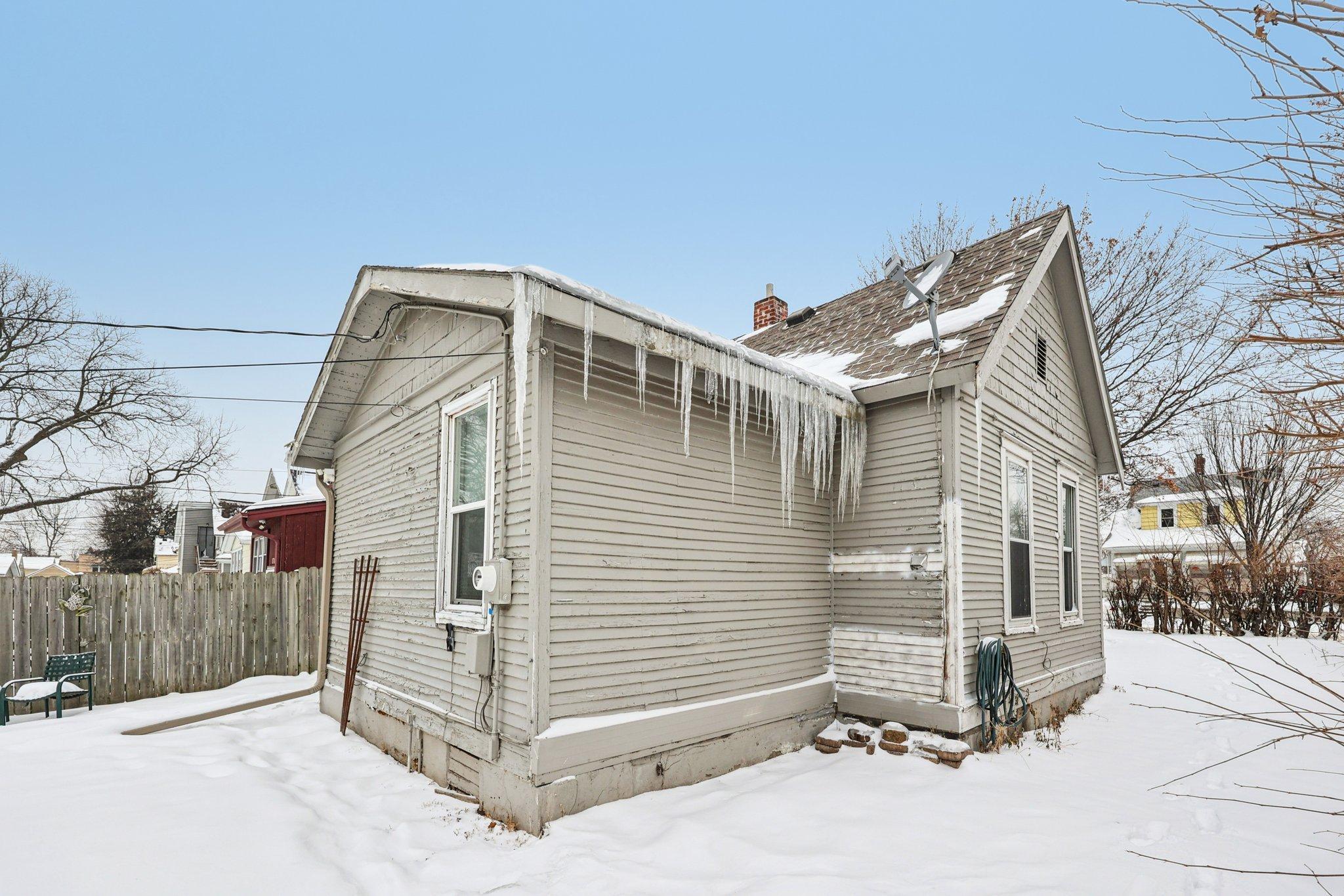 878 Magnolia Avenue E