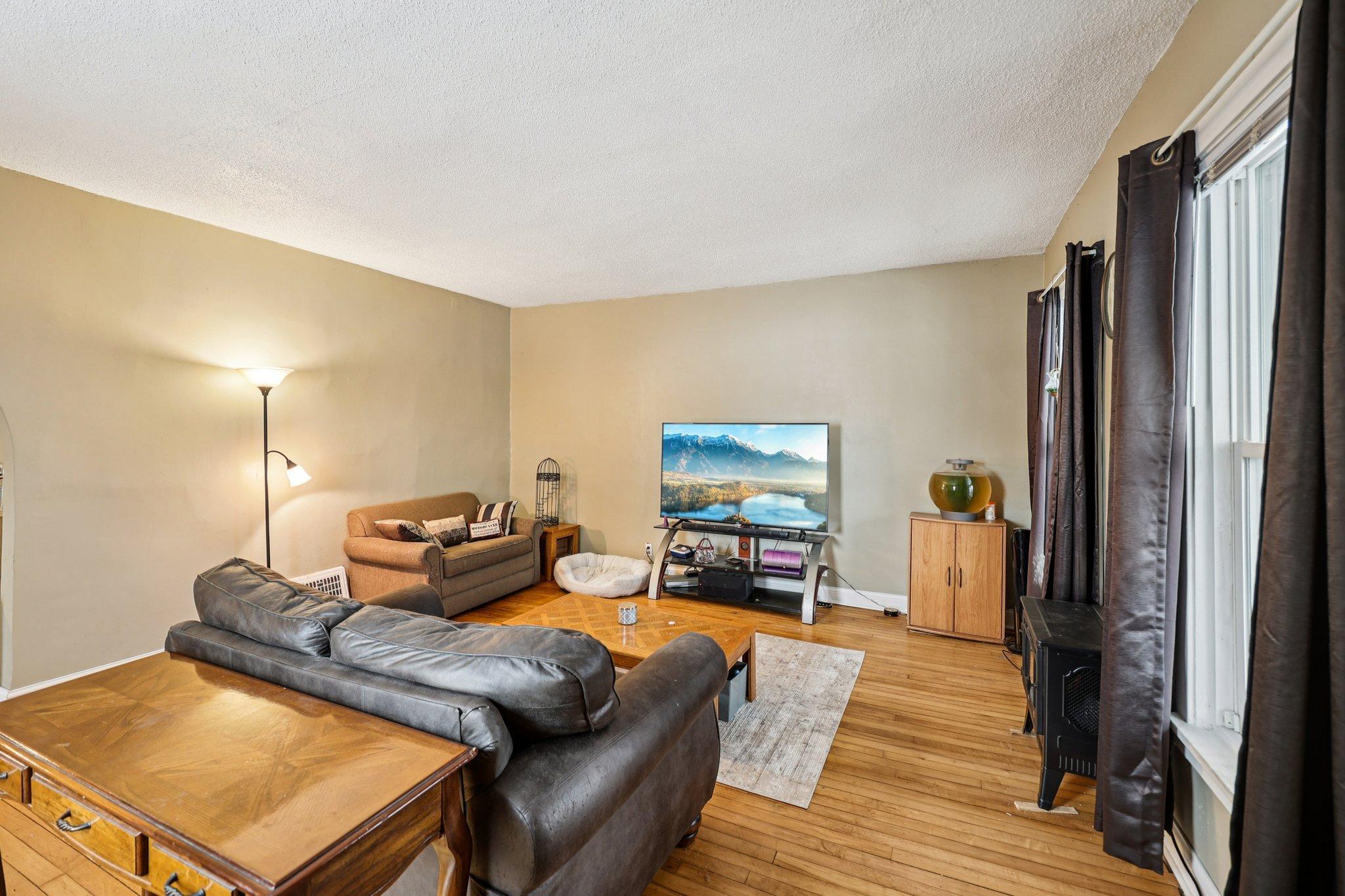 878 Magnolia Avenue E