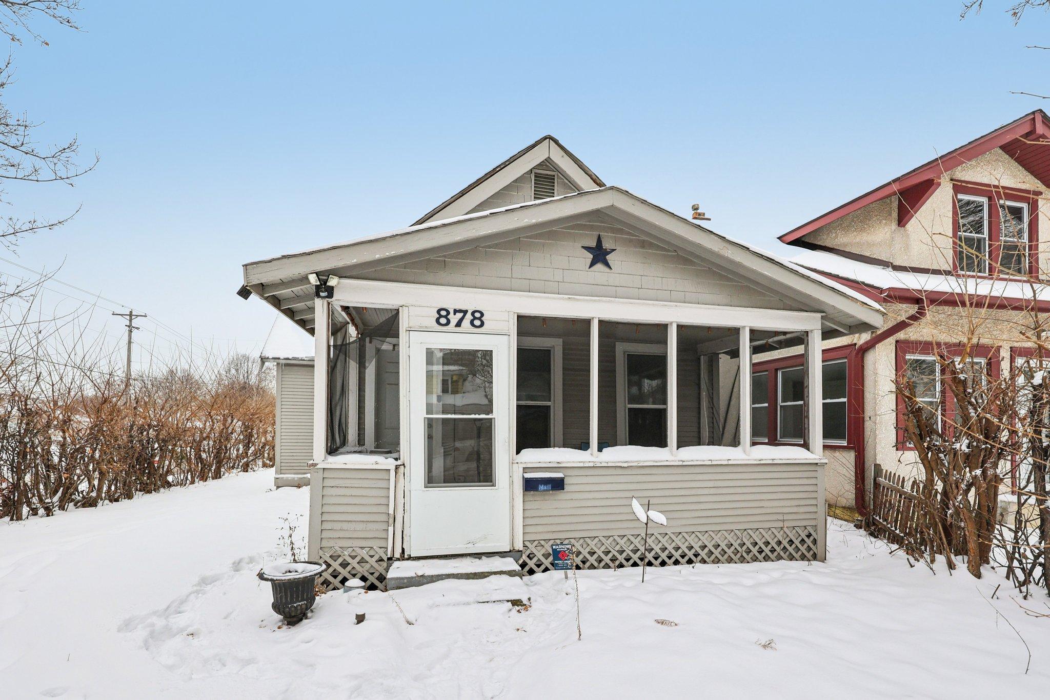 878 Magnolia Avenue E