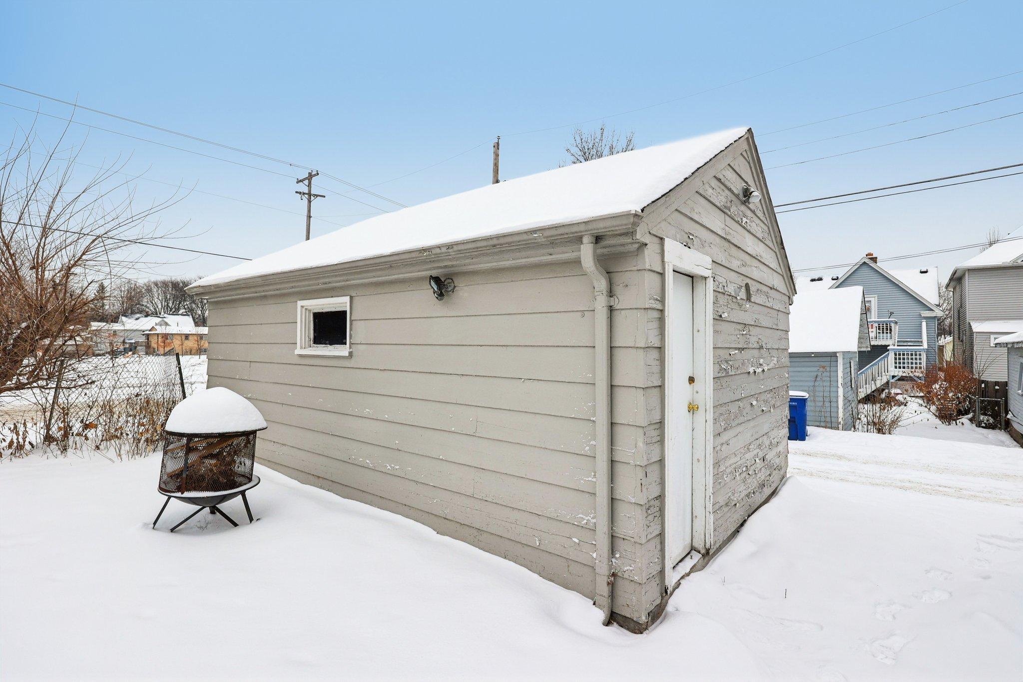 878 Magnolia Avenue E