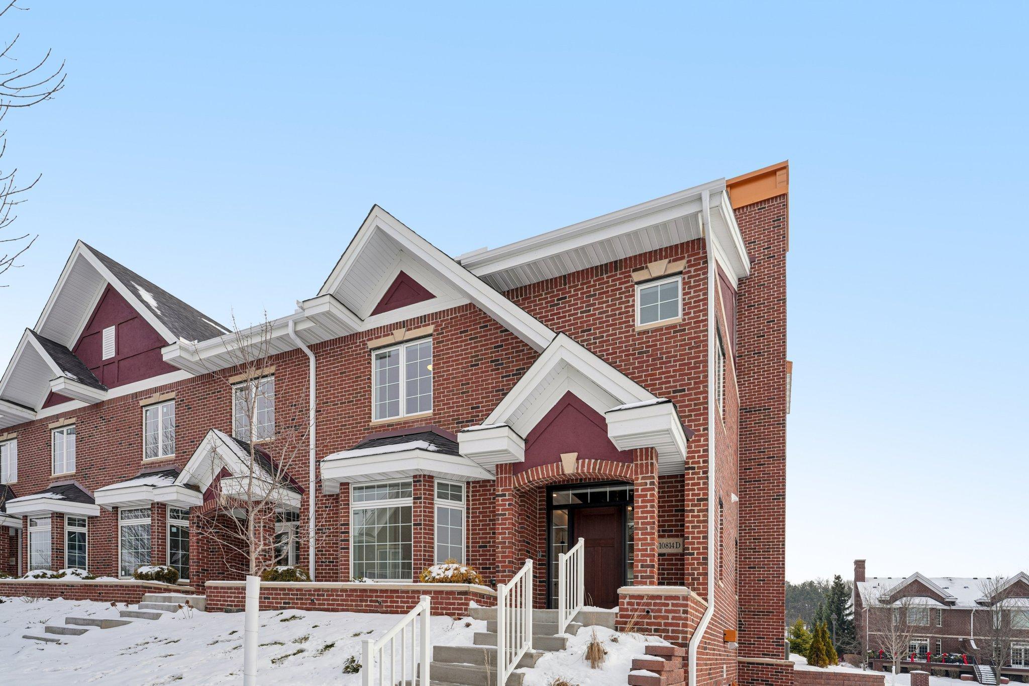 10814 Falling Water Lane Unit: D