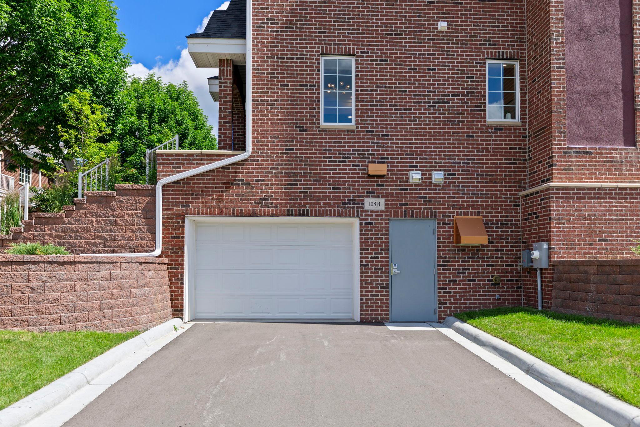 10814 Falling Water Lane Unit: D