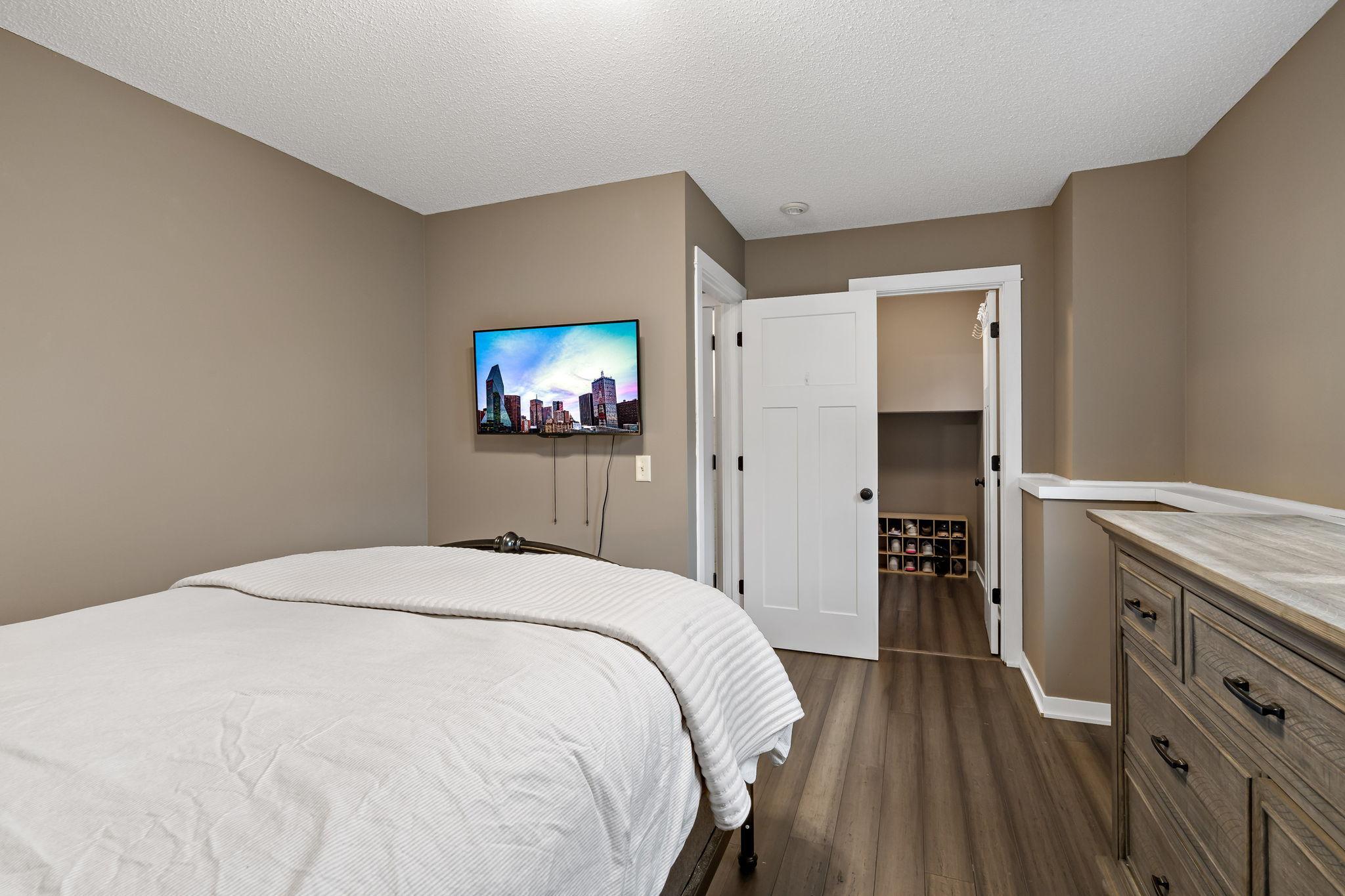 20599 Islandview Circle