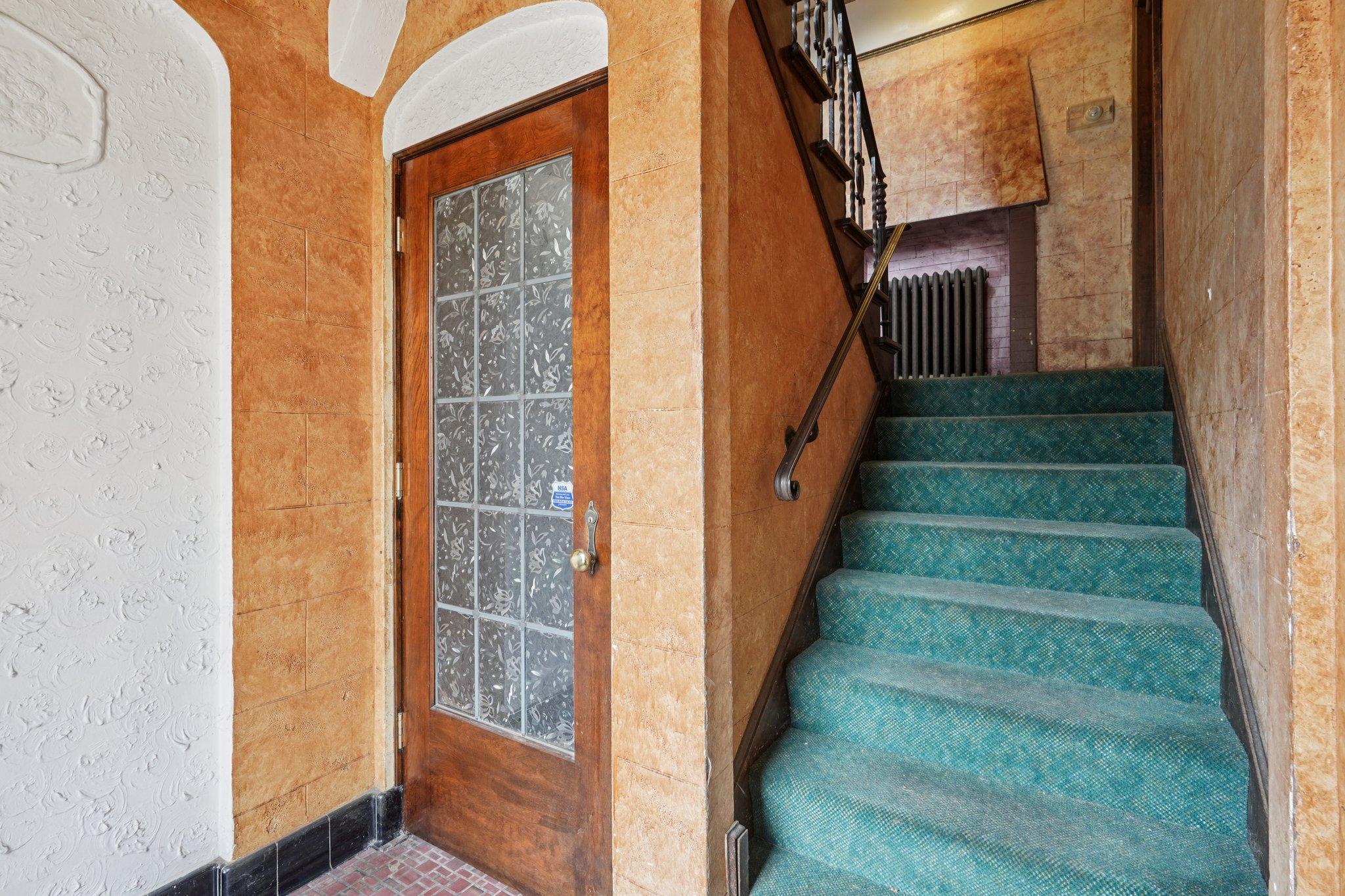 3248 Emerson Avenue S Unit: 1