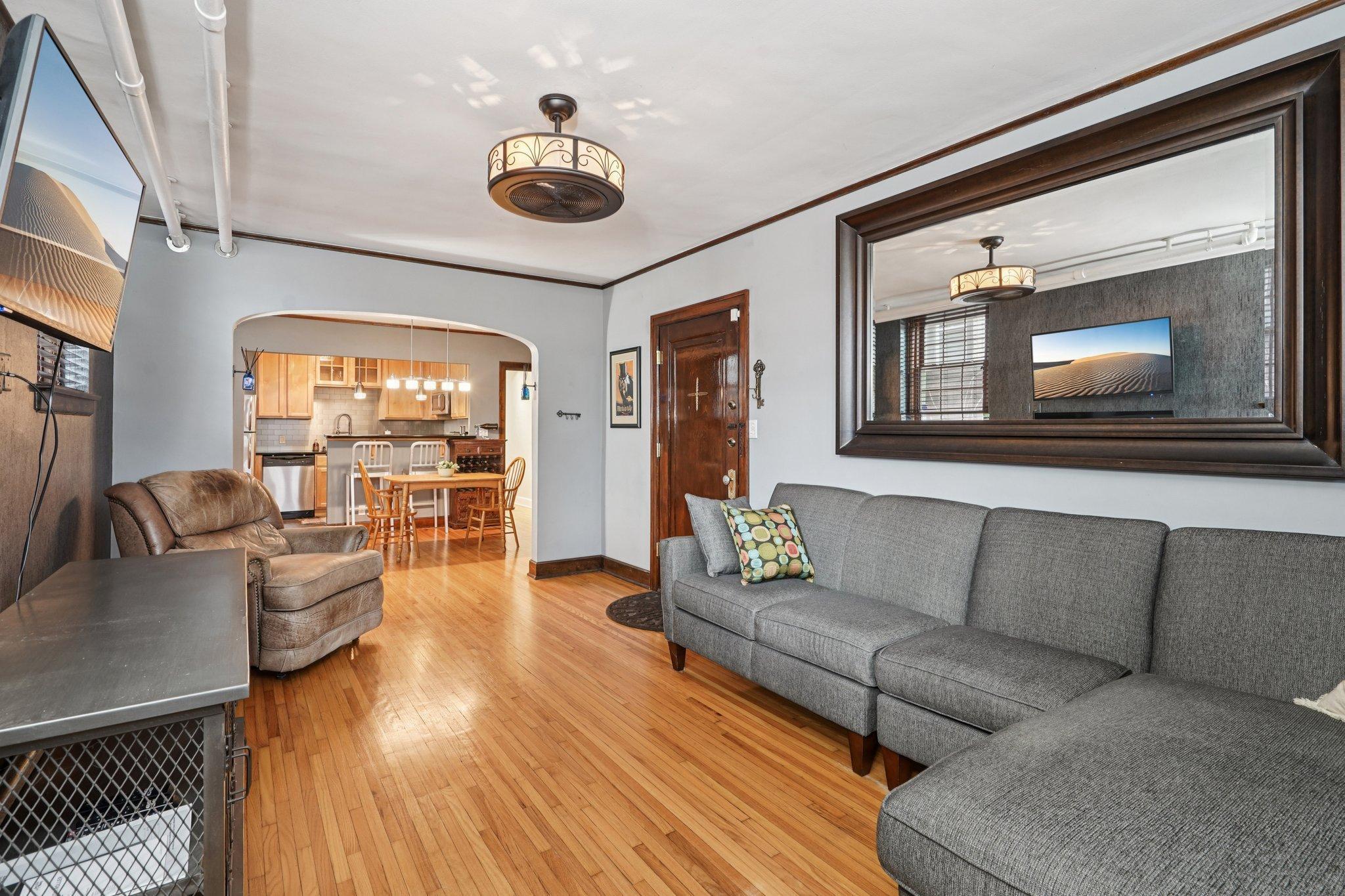 3248 Emerson Avenue S Unit: 1