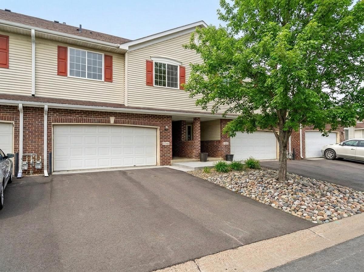 15585 Cherry Path