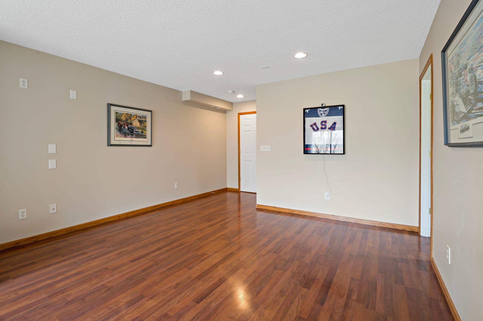 15585 Cherry Path