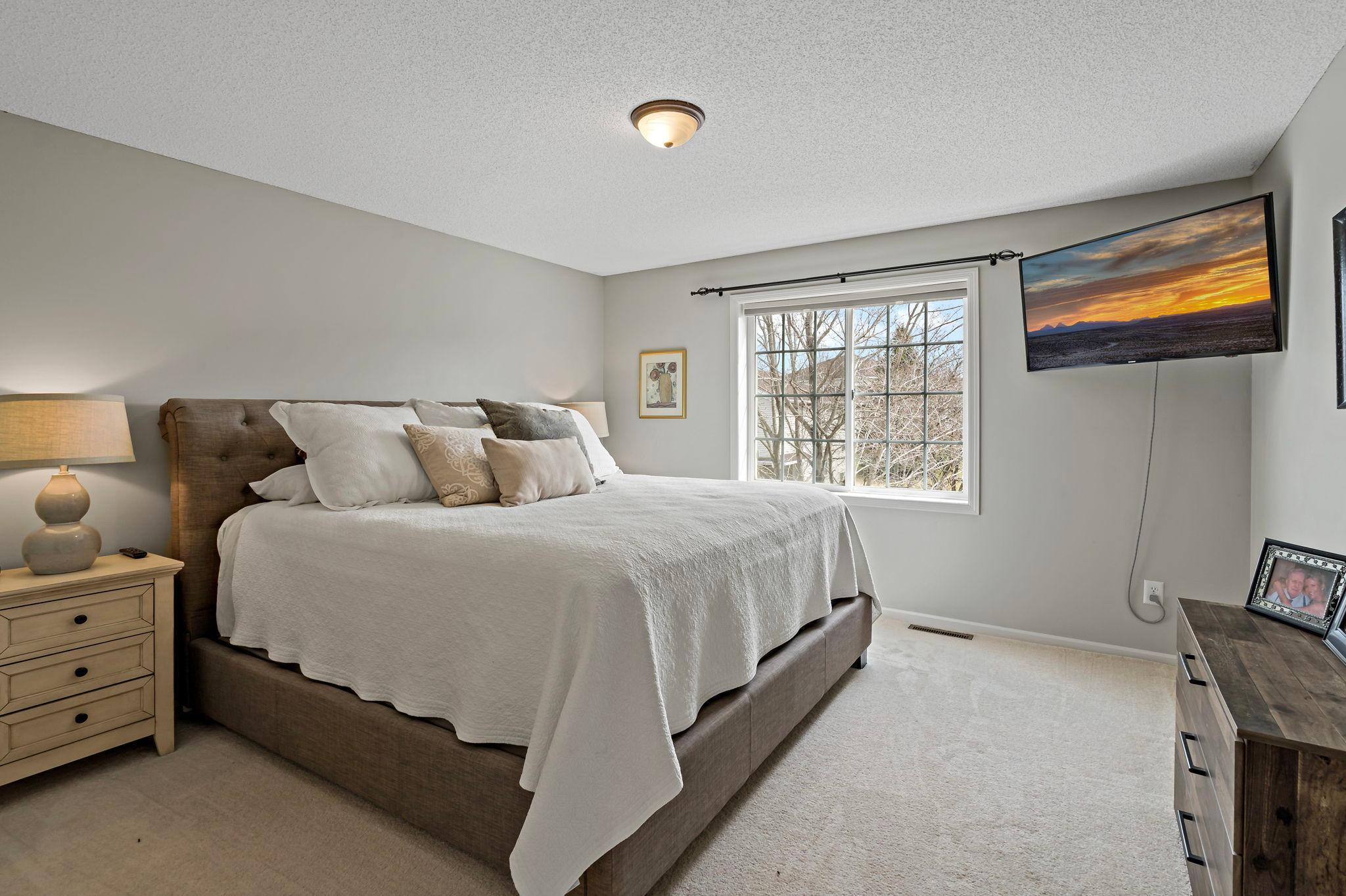 15585 Cherry Path