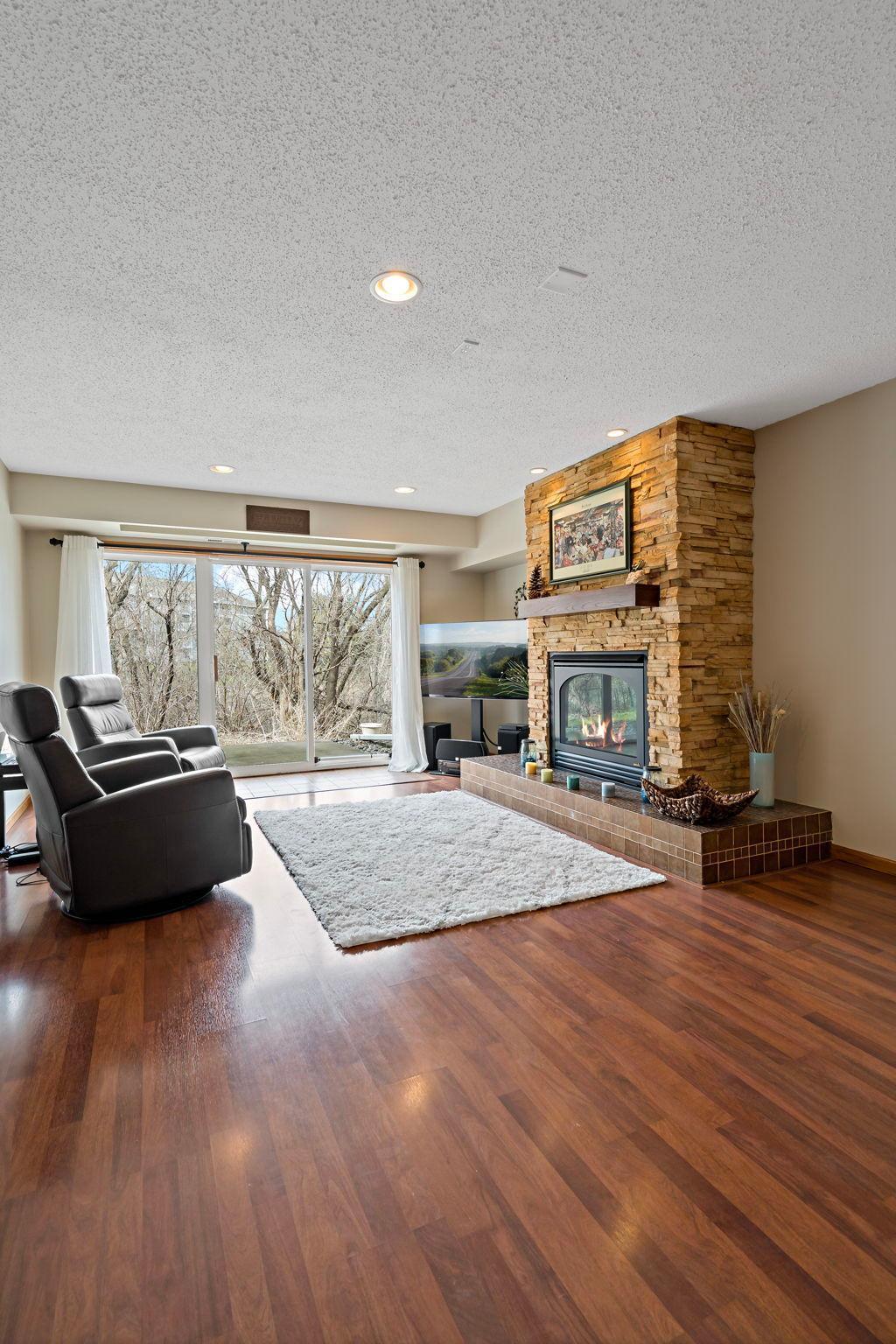 15585 Cherry Path